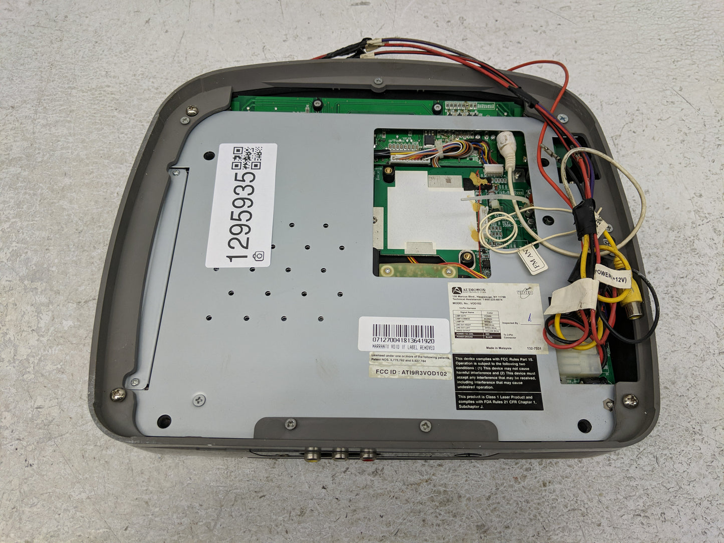 Dodge Caravan Information Display Screen - Oemusedautoparts1.com
