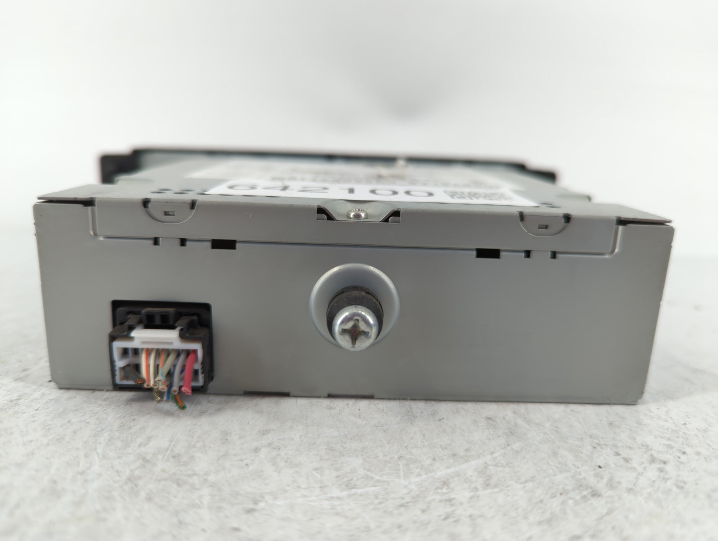 2010 Dodge Caravan Am Fm Cd Player Radio Receiver - Oemusedautoparts1.com