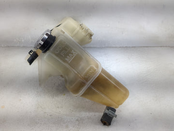 2008 Dodge Challenger Radiator Coolant Overflow Expansion Tank Bottle