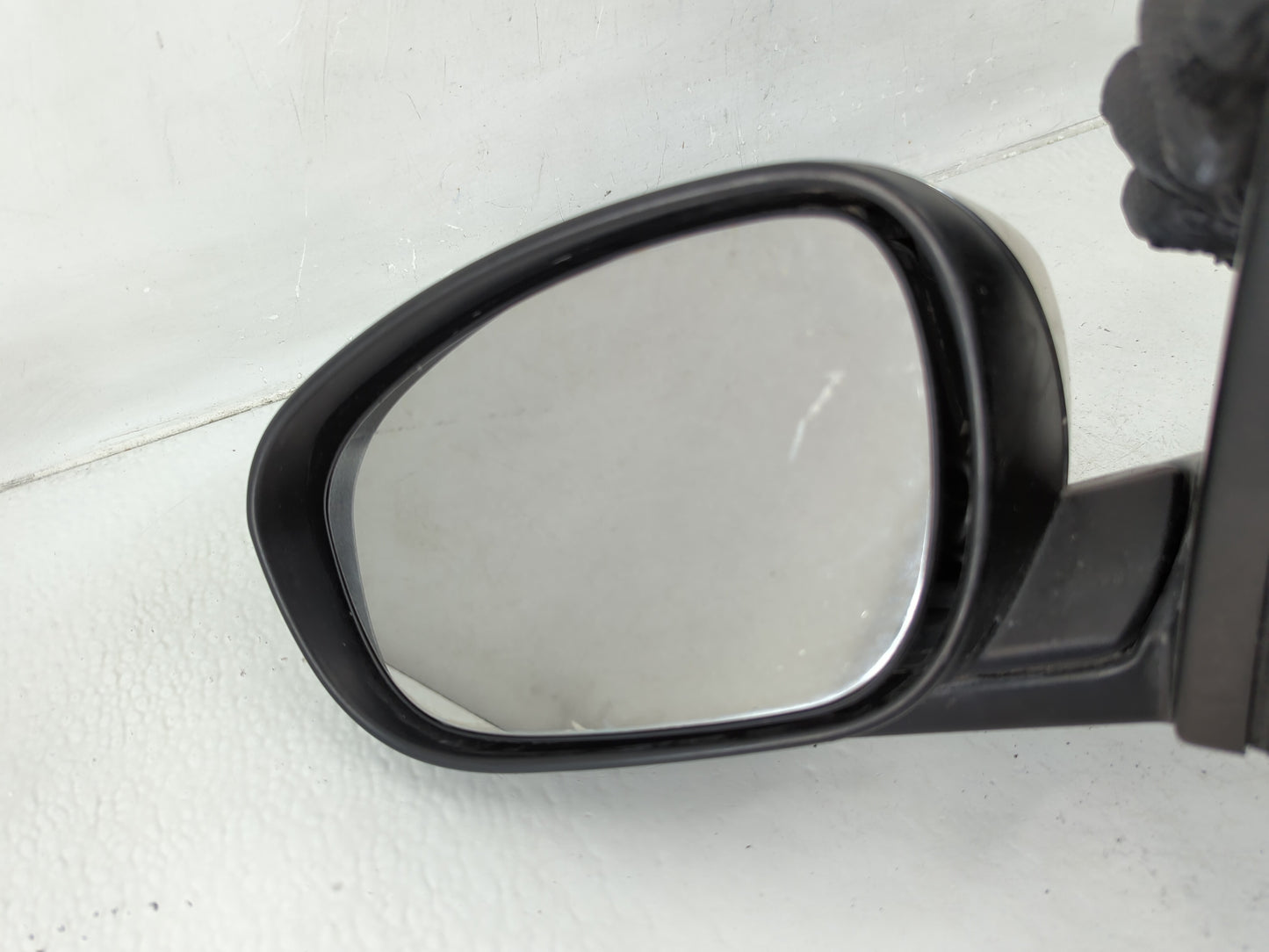 2006-2010 Dodge Charger Driver Side View Mirror - Left Door Mirror OEM Used - Oemusedautoparts1.com