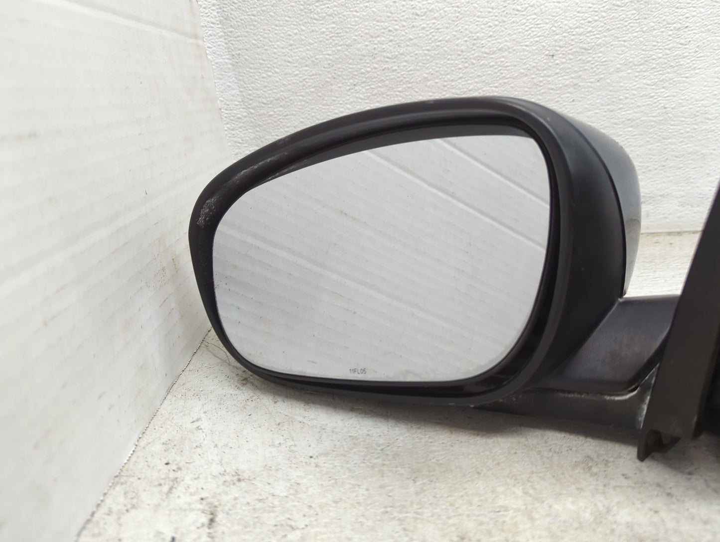 2006-2010 Dodge Charger Driver Side View Mirror - Left Door Mirror OEM Used - Oemusedautoparts1.com