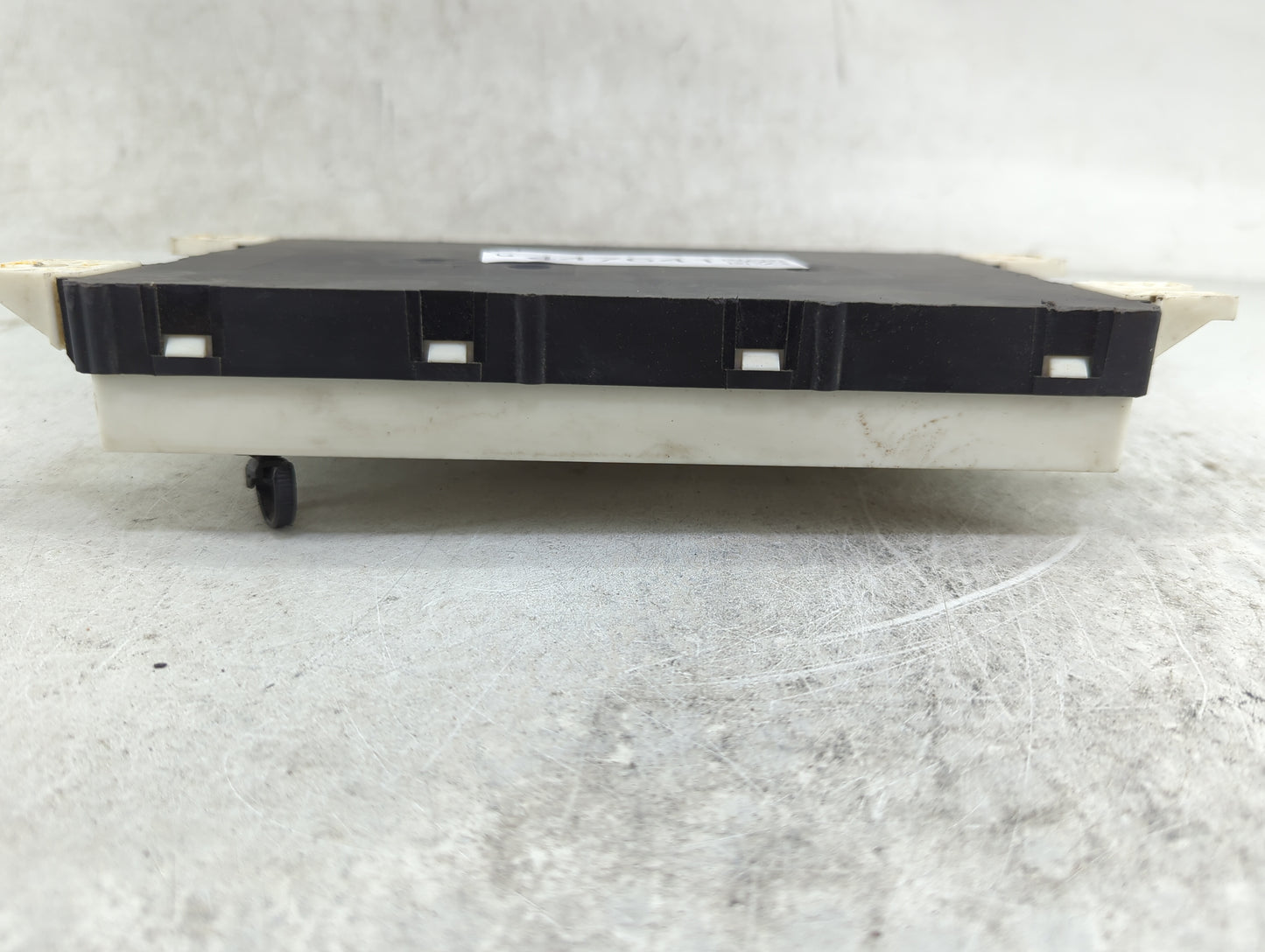 2010-2010 Dodge Charger Body Control Module Bcm Inner Cabin Fuse Box - Oemusedautoparts1.com