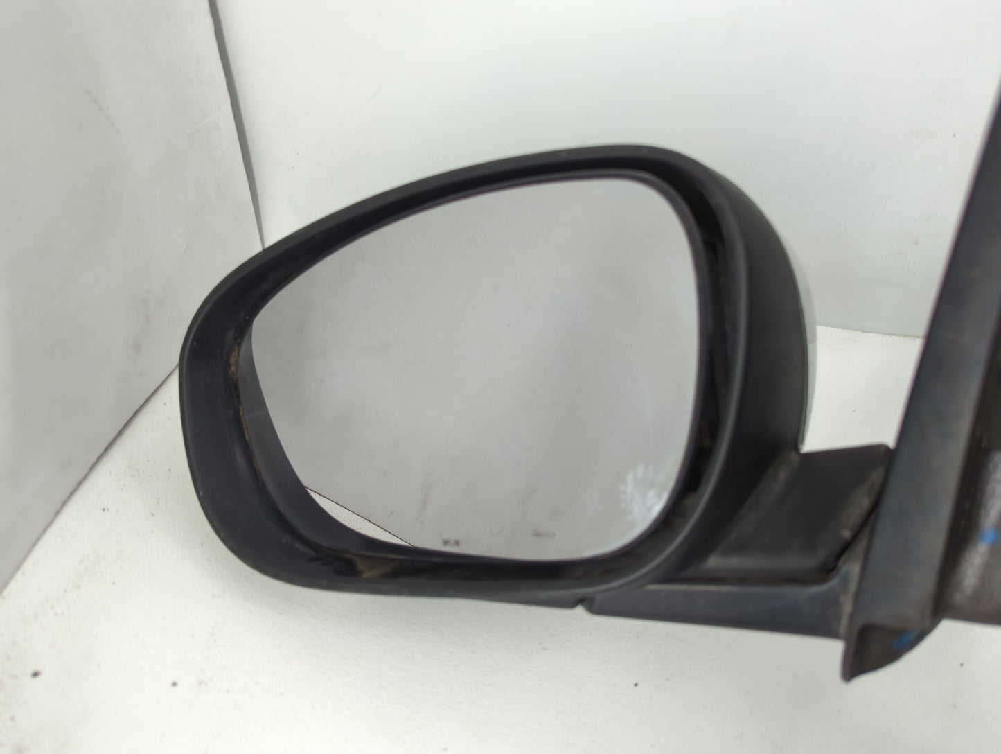 2006-2010 Dodge Charger Driver Side View Mirror - Left Door Mirror OEM Used - Oemusedautoparts1.com