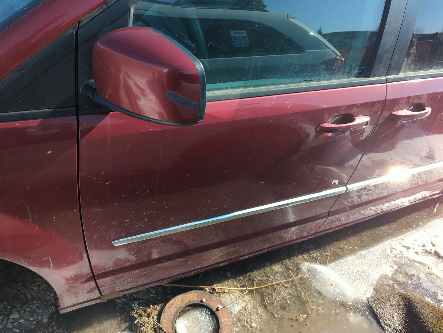 2008-2020 Dodge Grand Caravan Driver Front Door Oem - Oemusedautoparts1.com
