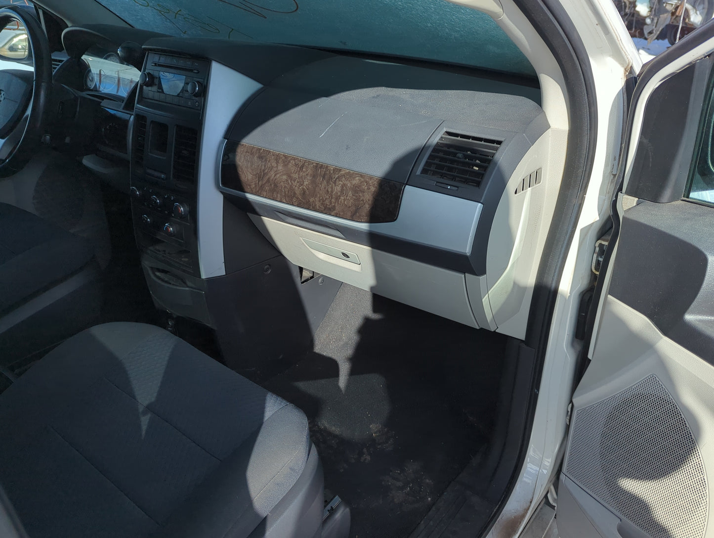 2010 Dodge Grand Caravan Passenger Glove Box Door Storage Compartment - Oemusedautoparts1.com