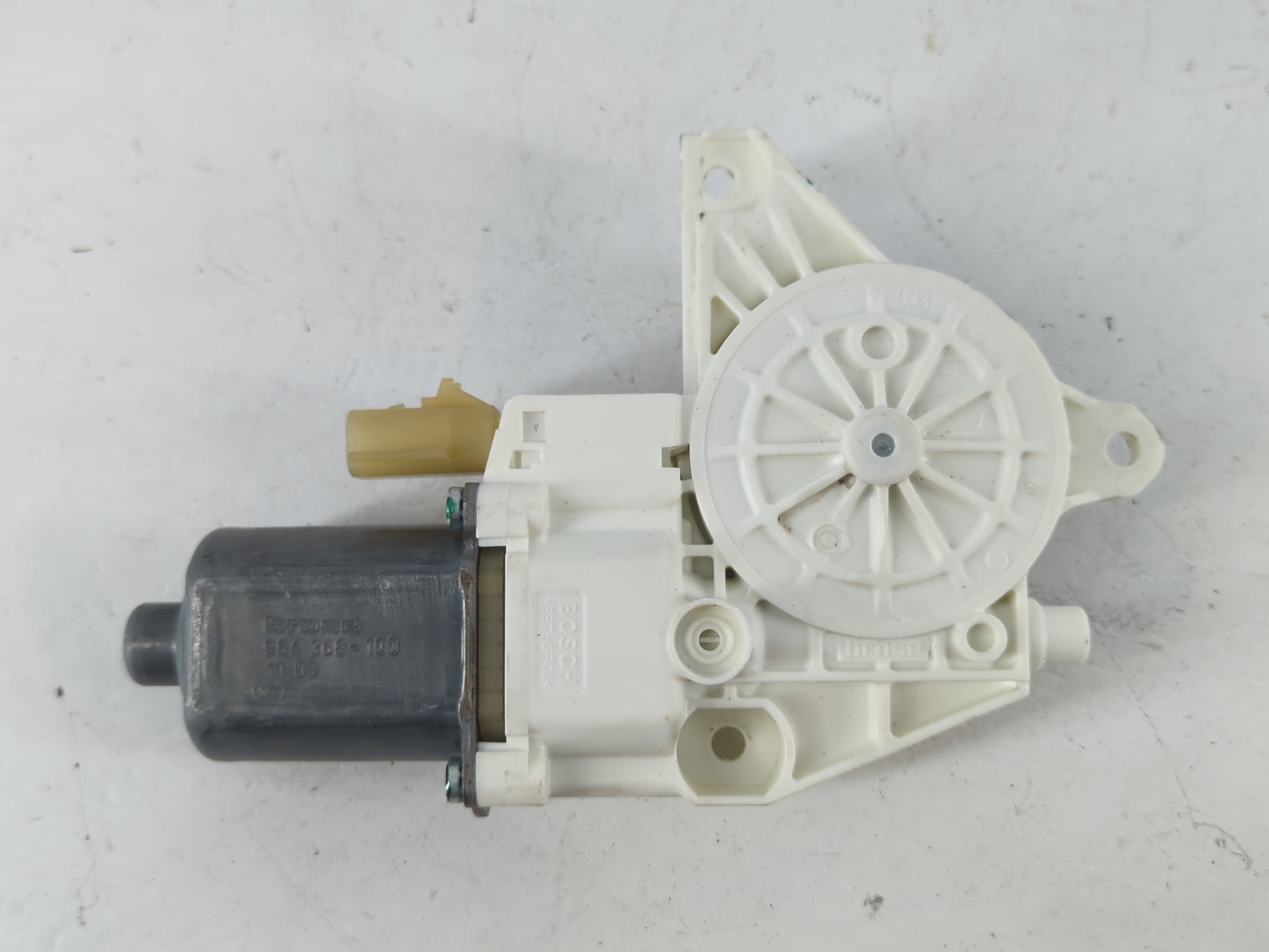 2010 Dodge Journey Passenger Rear Right Power Window Motor 1035141 - Oemusedautoparts1.com
