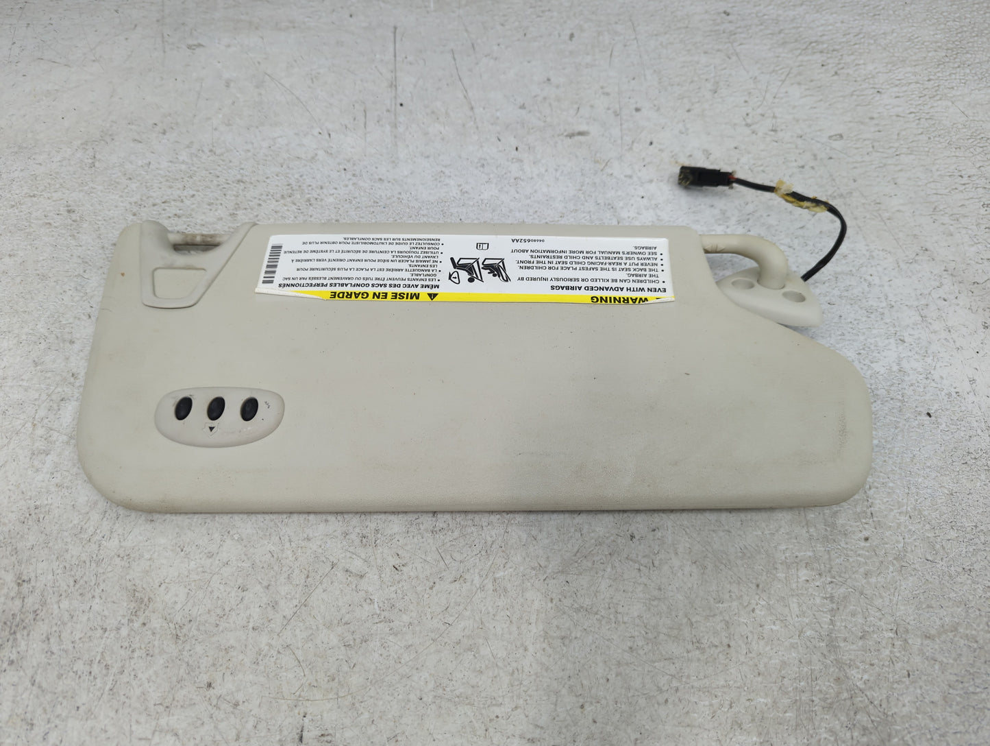 2009-2010 Dodge Journey Sun Visor Shade Replacement Driver Left Mirror Fits Fits 2009 2010 OEM Used Auto Parts - Oemusedauto