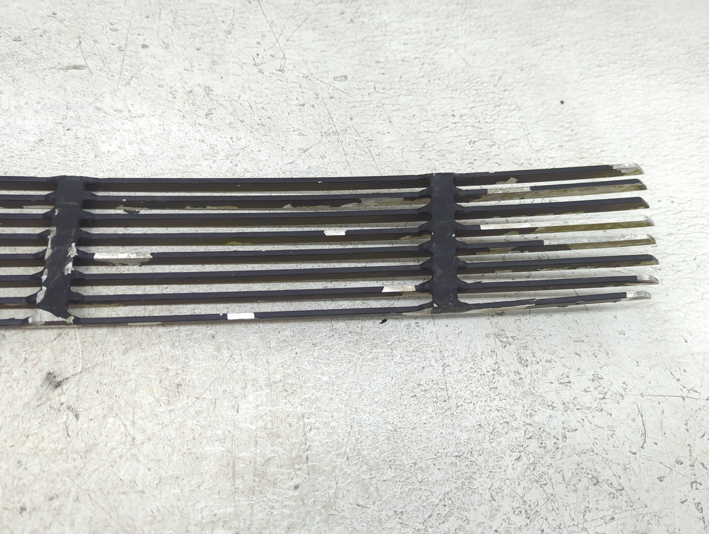 2010 Dodge Journey Front Bumper Grille - Oemusedautoparts1.com