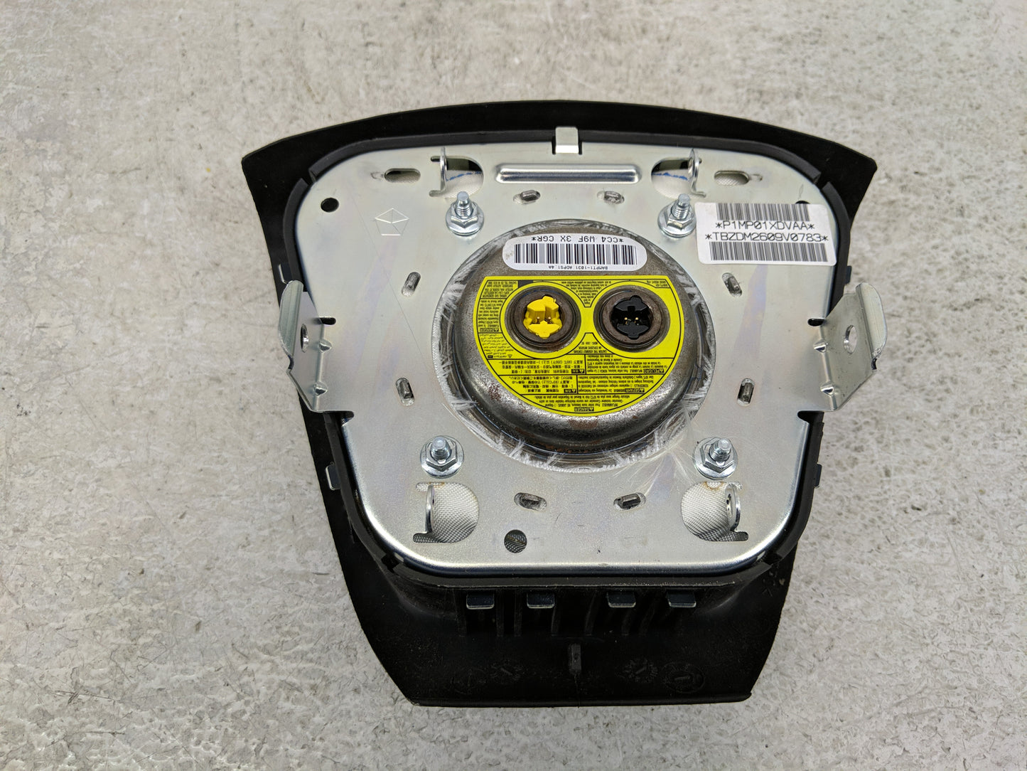 2009-2017 Dodge Journey Air Bag Driver Left Steering Wheel Mounted P/N:1MP01XDVAA Fits OEM Used Auto Parts - Oemusedautopart