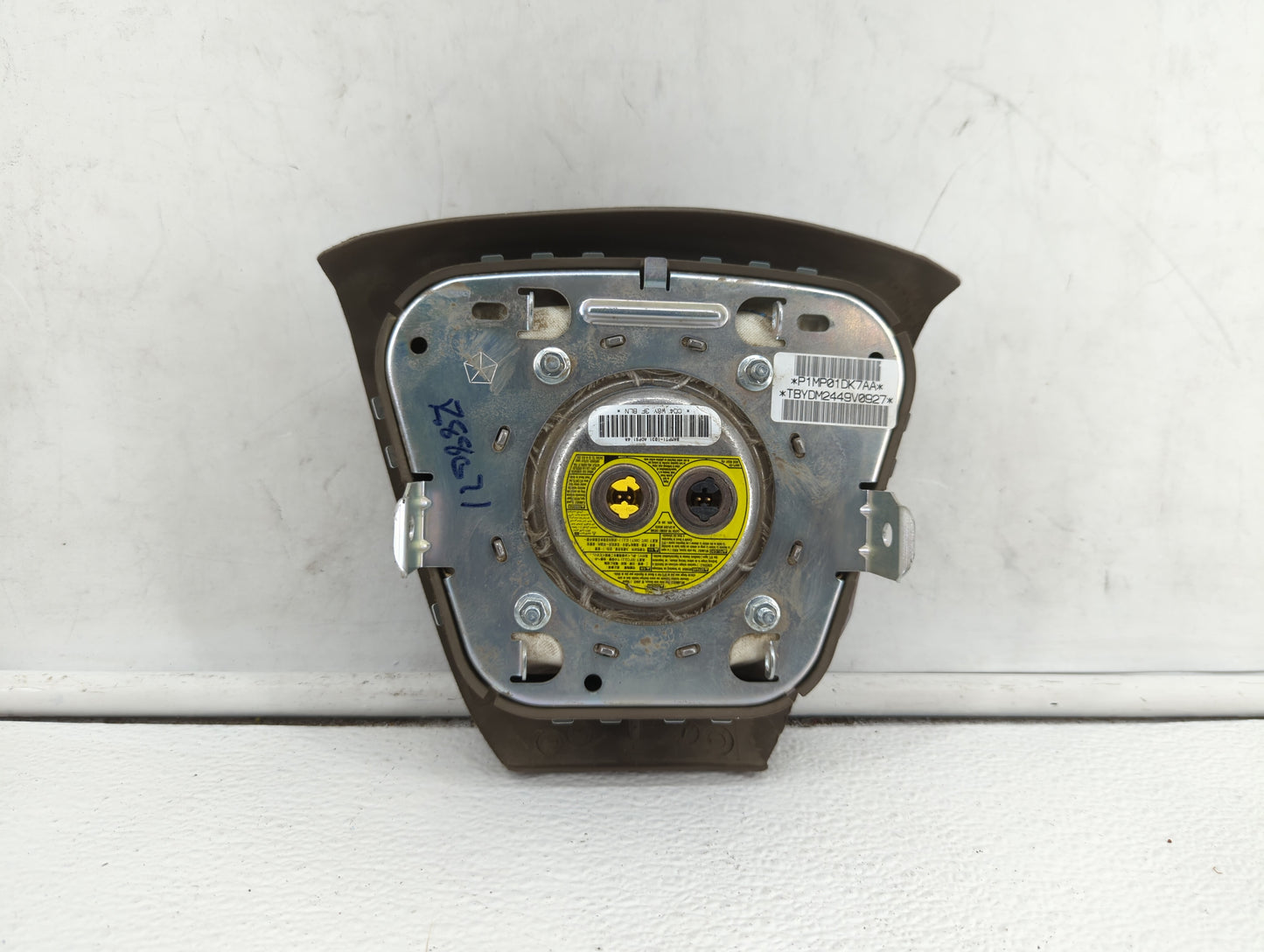 2010 Dodge Journey Air Bag Driver Left Steering Wheel Mounted P/N:BAMPT1-1031 Fits OEM Used Auto Parts - Oemusedautoparts1.c