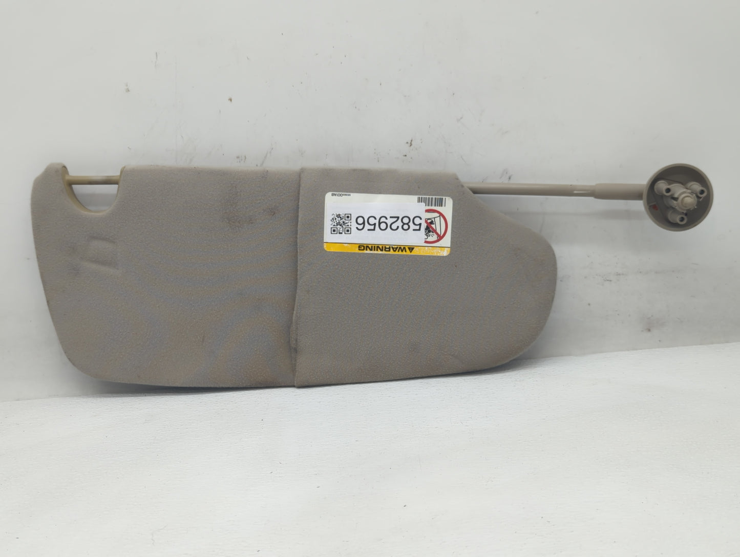2010 Dodge Ram 1500 Sun Visor Shade Replacement Driver Left Mirror Fits Fits 2009 2011 2012 OEM Used Auto Parts - Oemusedaut