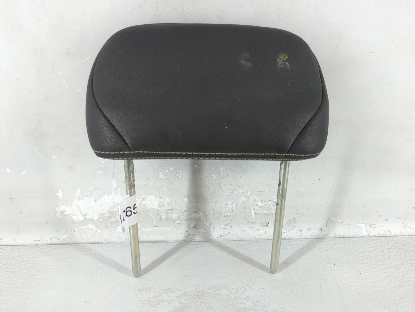 2008-2010 Ford Edge Headrest Head Rest Front Driver Passenger Seat Fits Fits 2008 2009 2010 OEM Used Auto Parts - Oemusedaut