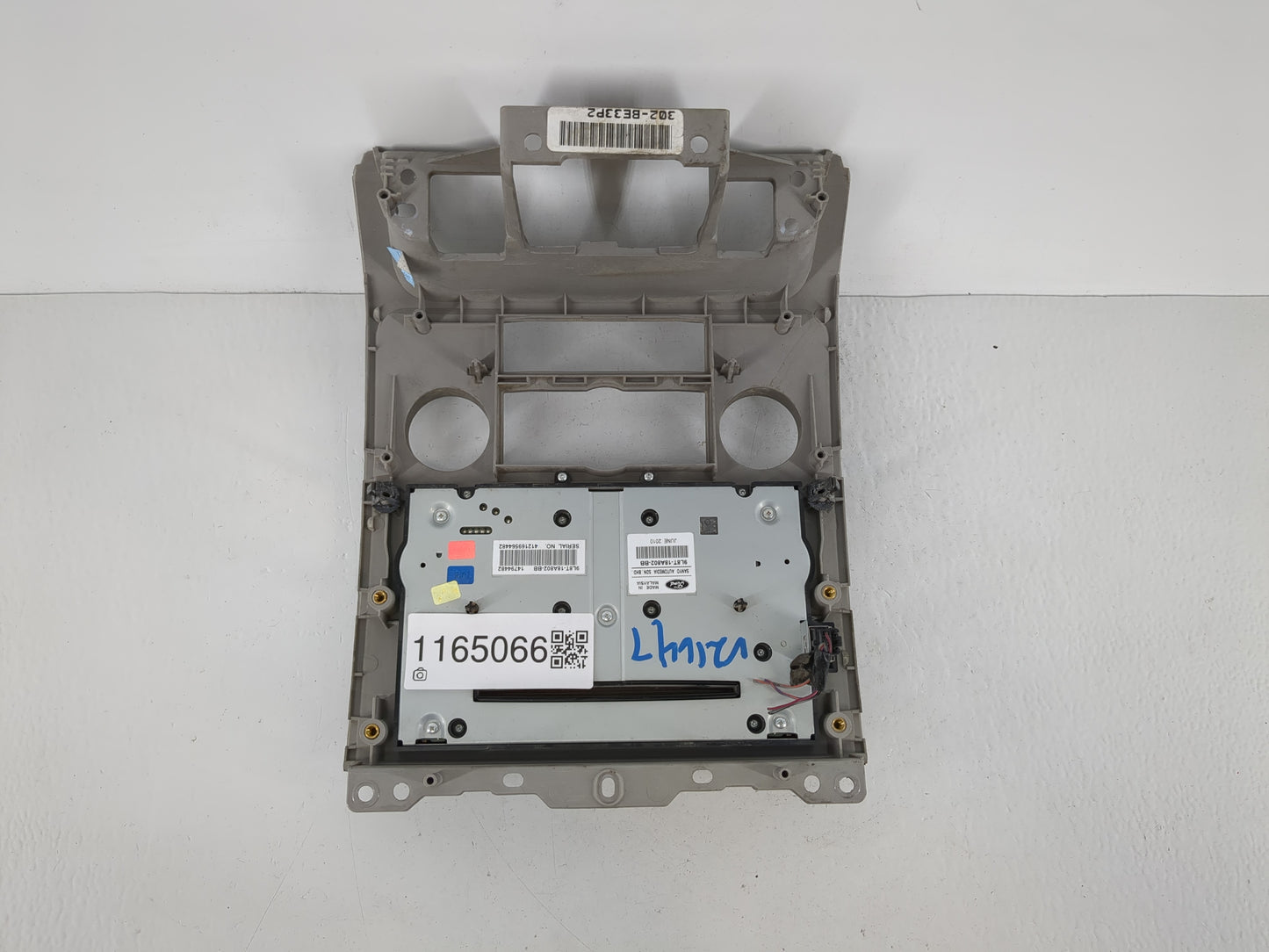 2009-2012 Ford Escape Radio Control Panel - Oemusedautoparts1.com