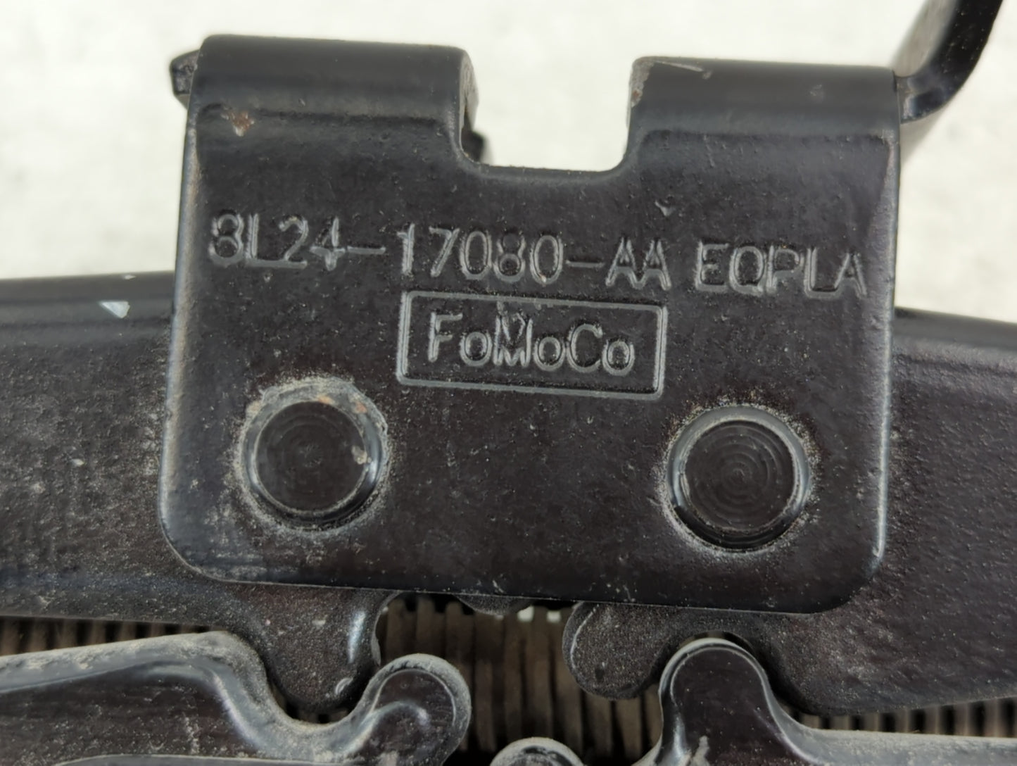 2010 Ford Explorer Spare Scissor Car Jack - Oemusedautoparts1.com