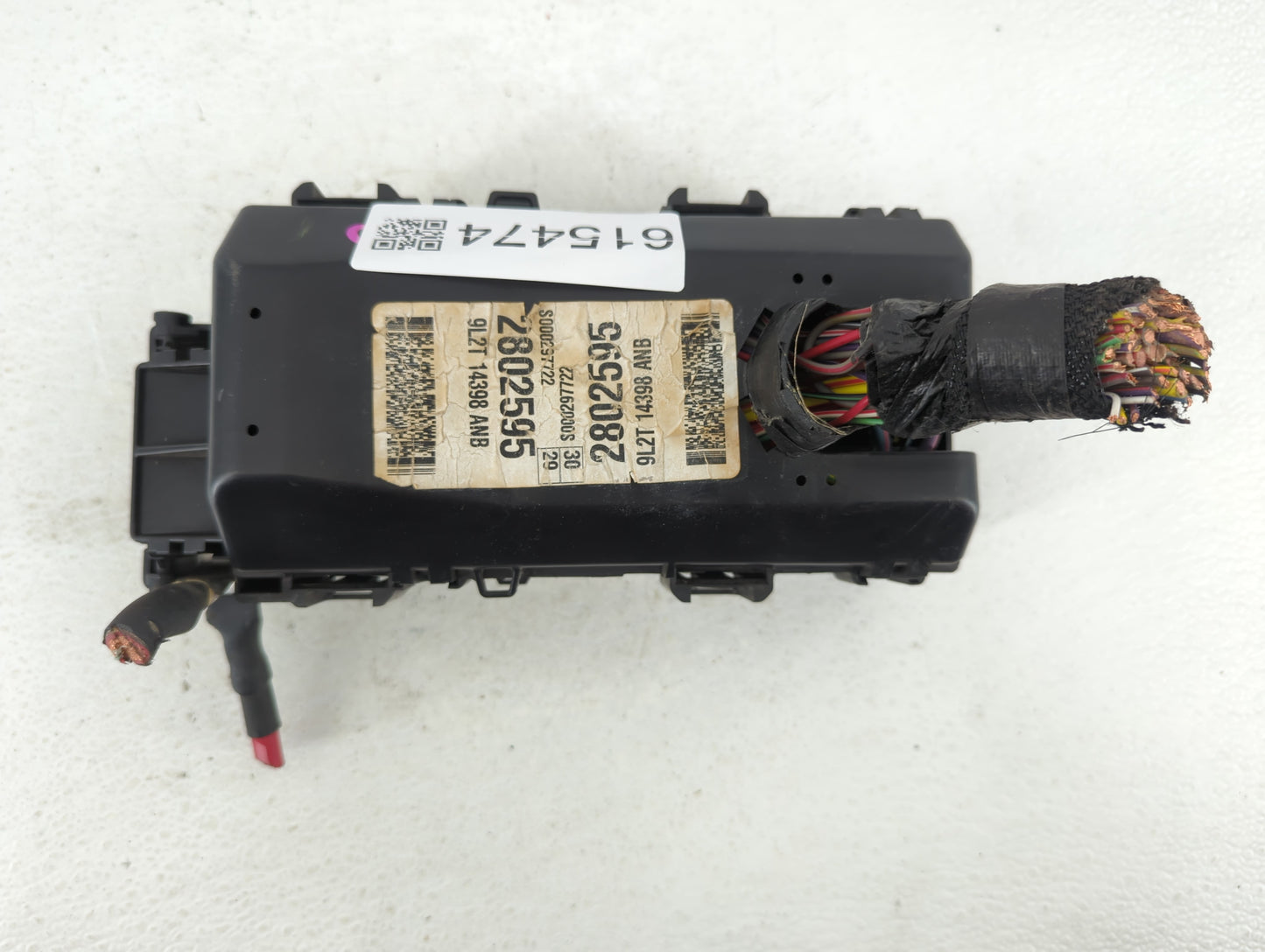 2002-2010 Ford Explorer Fusebox Fuse Box Panel Relay Module P/N:2L5T-14A075-AA Fits OEM Used Auto Parts - Oemusedautoparts1.