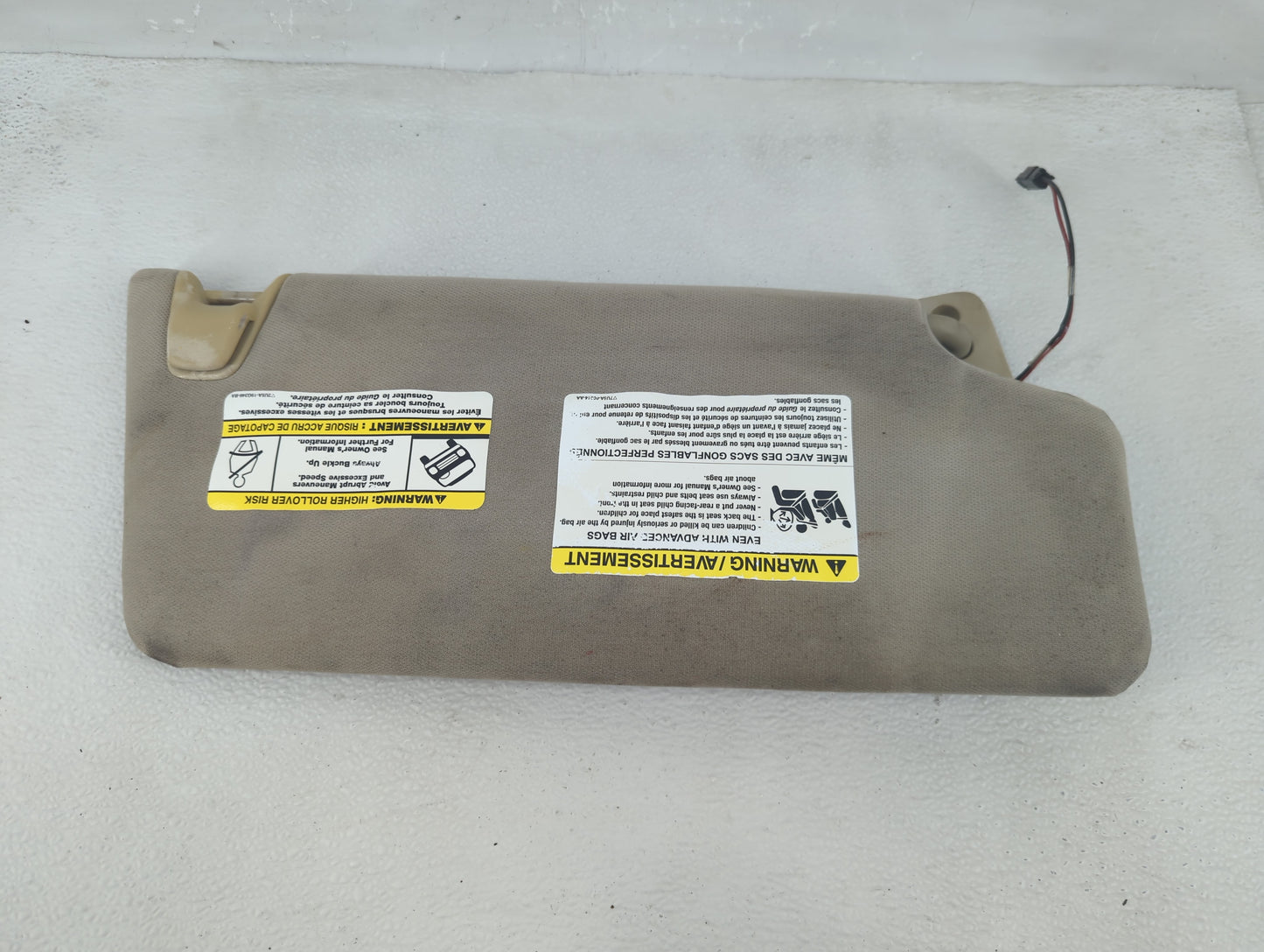 2009-2010 Ford F-150 Sun Visor Shade Replacement Driver Left Mirror Fits Fits 2009 2010 OEM Used Auto Parts - Oemusedautopar