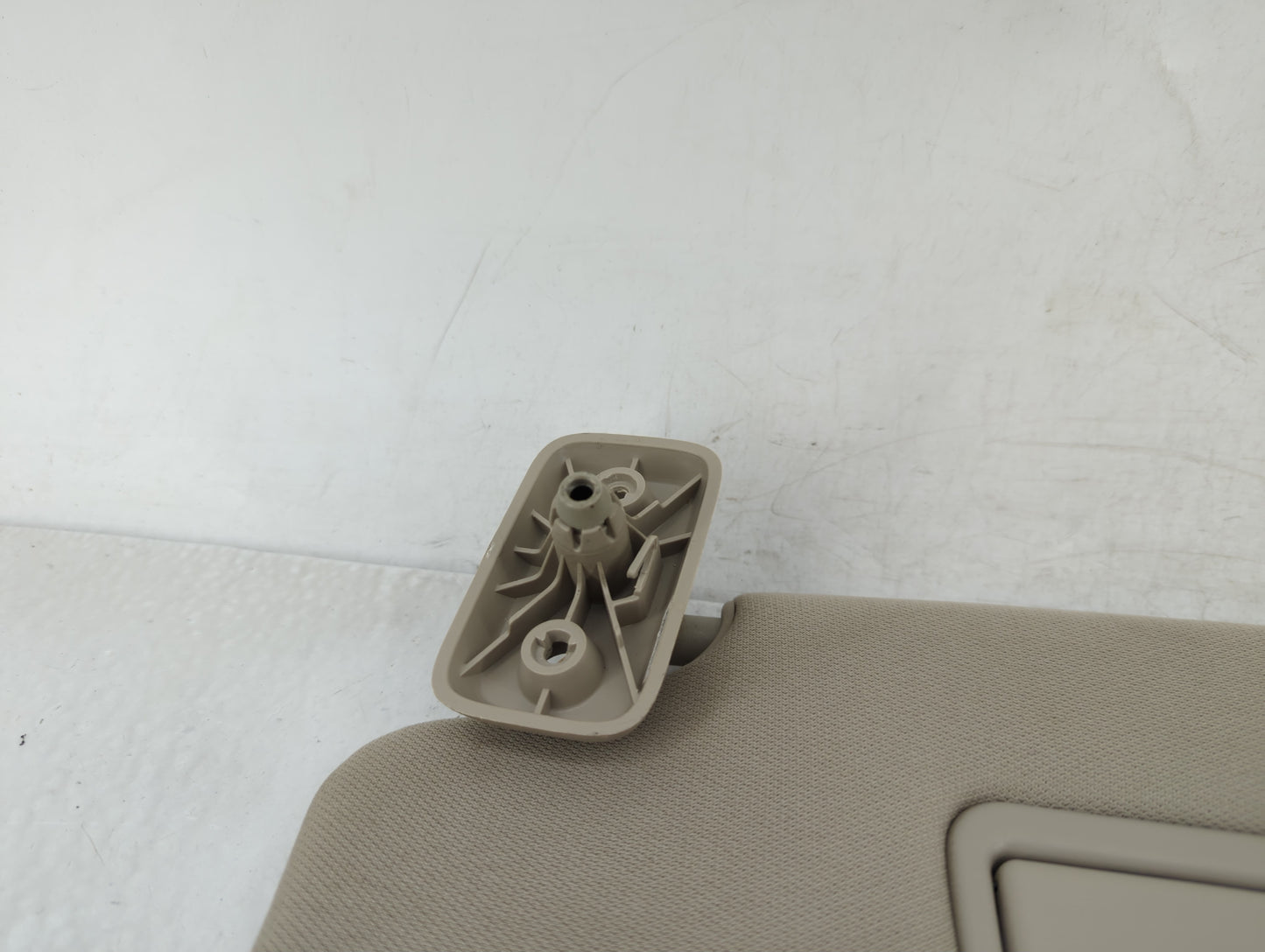 2010 Ford F-150 Sun Visor Shade Replacement Driver Left Mirror Fits OEM Used Auto Parts - Oemusedautoparts1.com