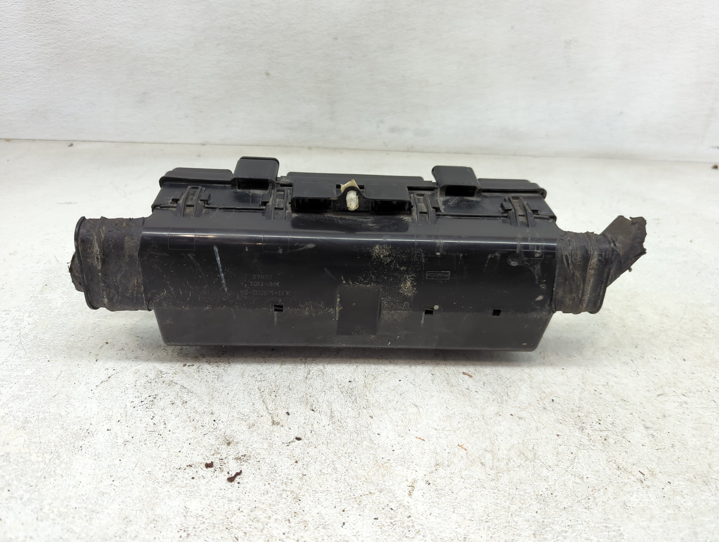 2009-2010 Ford F-150 Fusebox Fuse Box Panel Relay Module P/N:9L1T-14A003-AA Fits Fits 2009 2010 OEM Used Auto Parts - Oemuse
