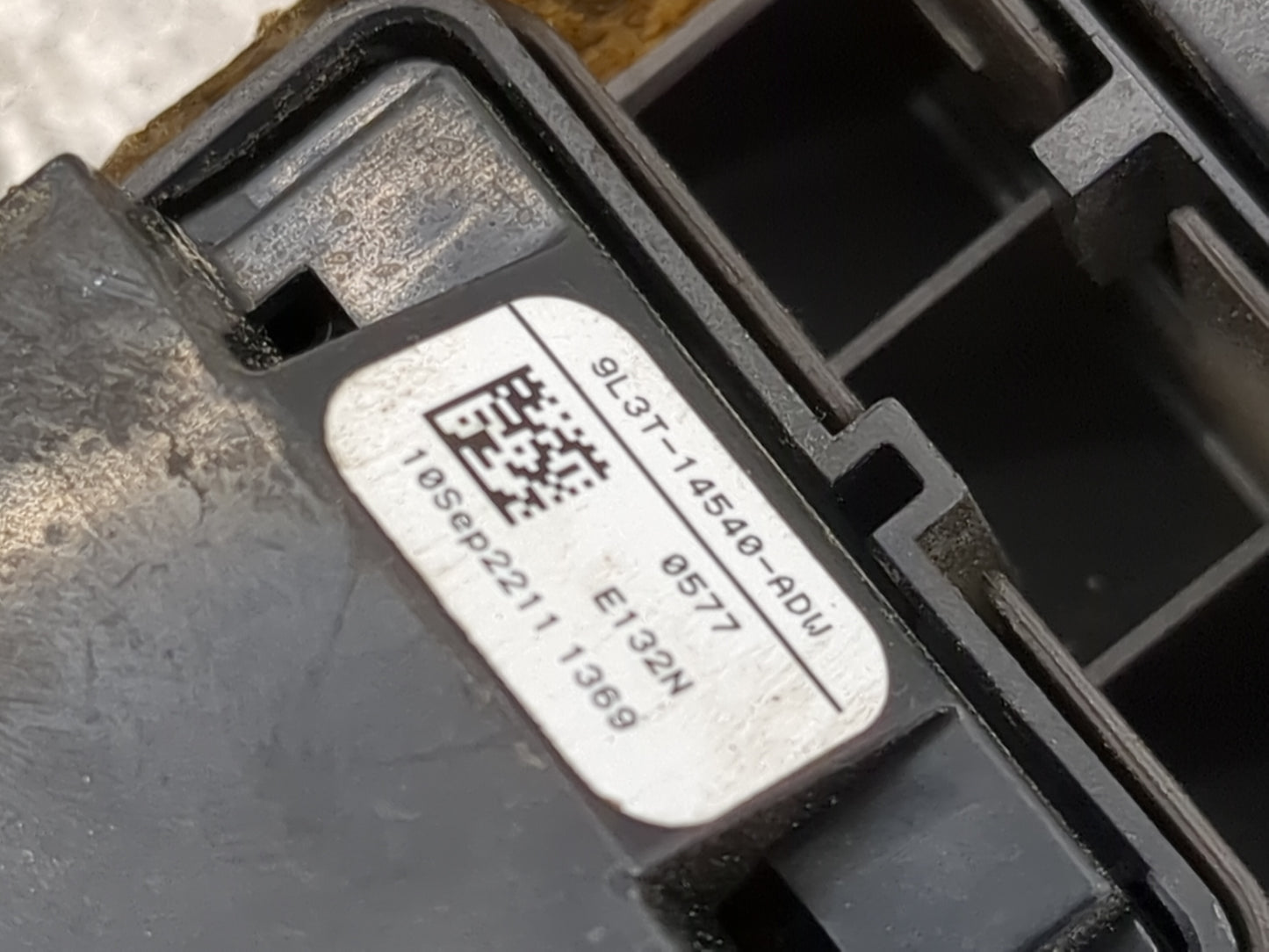 2009-2010 Ford F-150 Master Power Window Switch Replacement Driver Side Left P/N:9L3T-14540-ADW 9L3T-14917-BBU Fits Fits 200