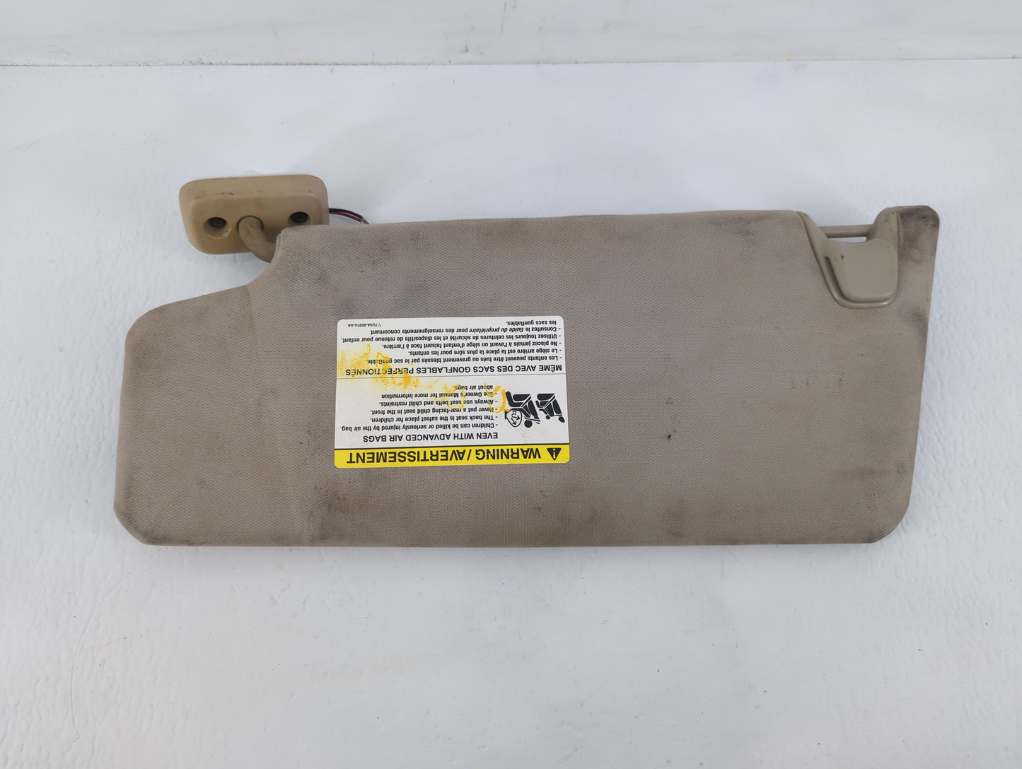 2009-2010 Ford F-150 Sun Visor Shade Replacement Passenger Right Mirror Fits Fits 2009 2010 OEM Used Auto Parts - Oemusedaut