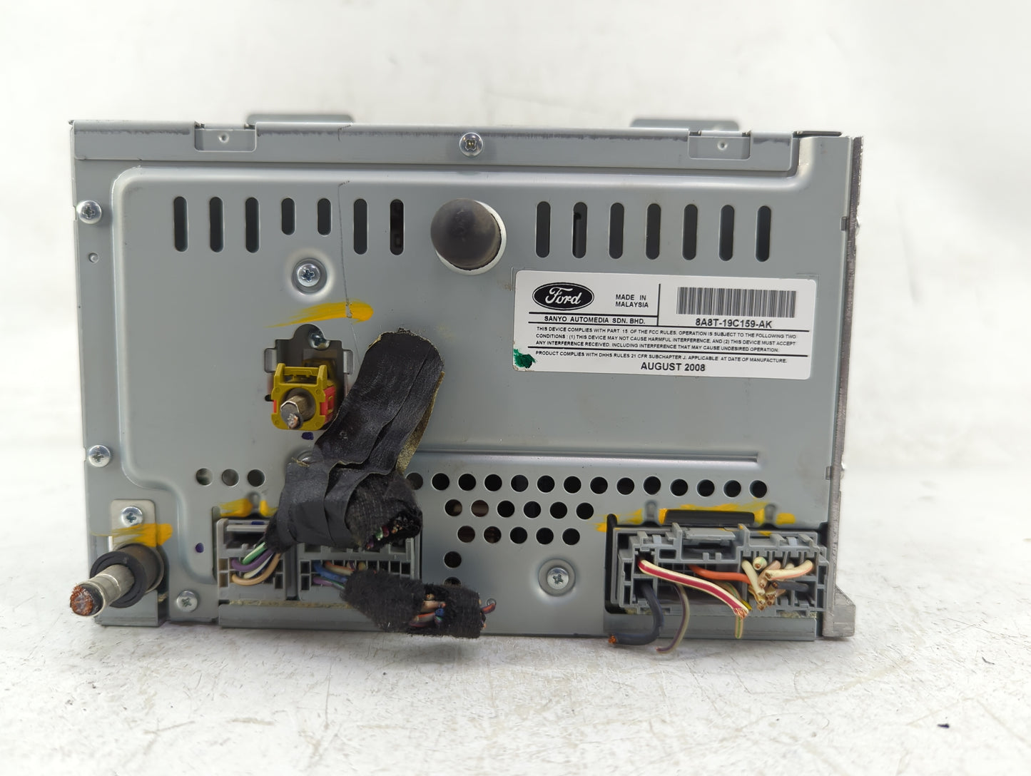 2010 Ford Flex Radio AM FM Cd Player Receiver Replacement P/N:8A8T-19C159-AK Fits OEM Used Auto Parts - Oemusedautoparts1.co