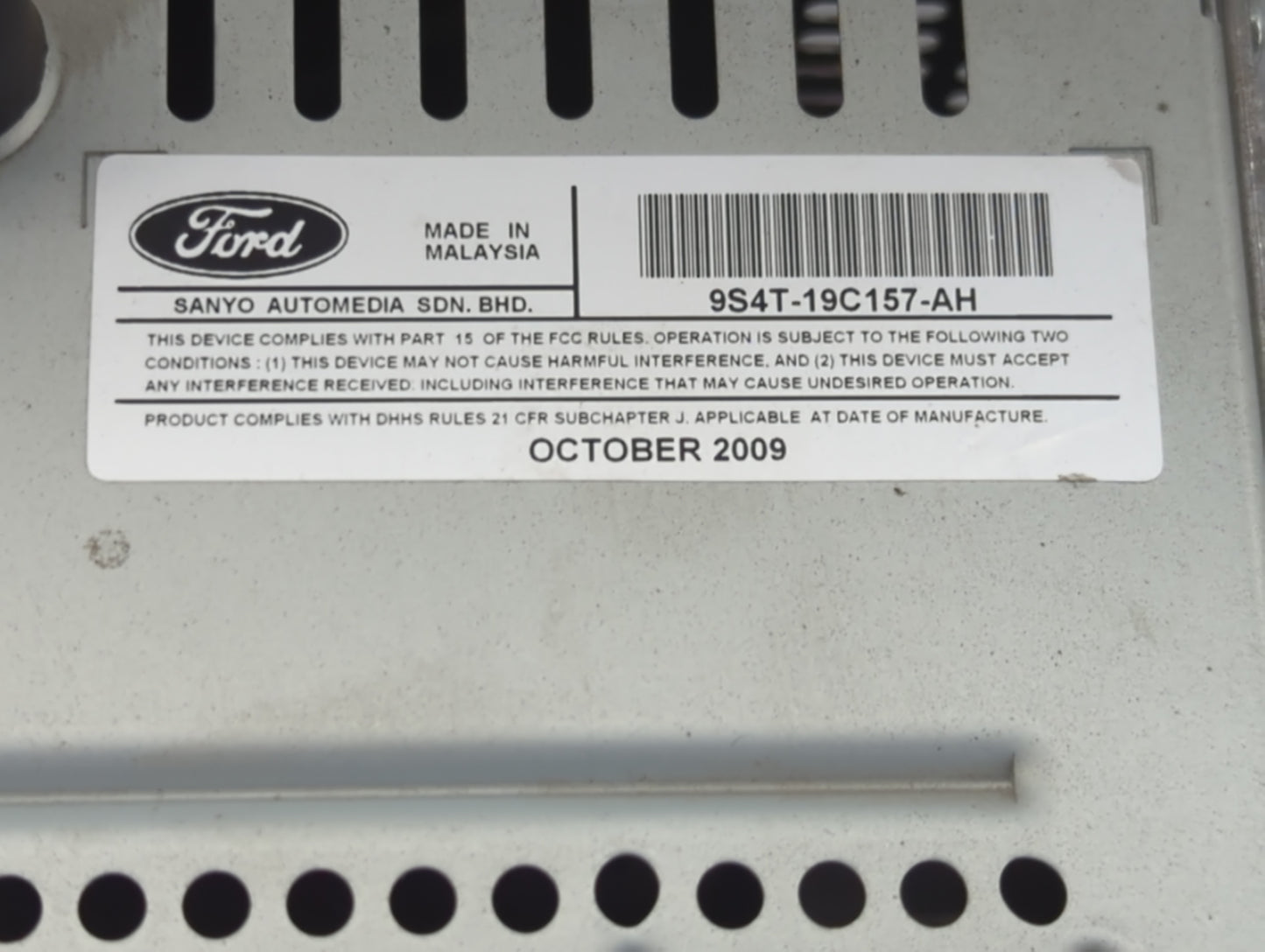 2010-2011 Ford Focus Radio AM FM Cd Player Receiver Replacement P/N:9S4T-19C157-AH Fits Fits 2010 2011 OEM Used Auto Parts -