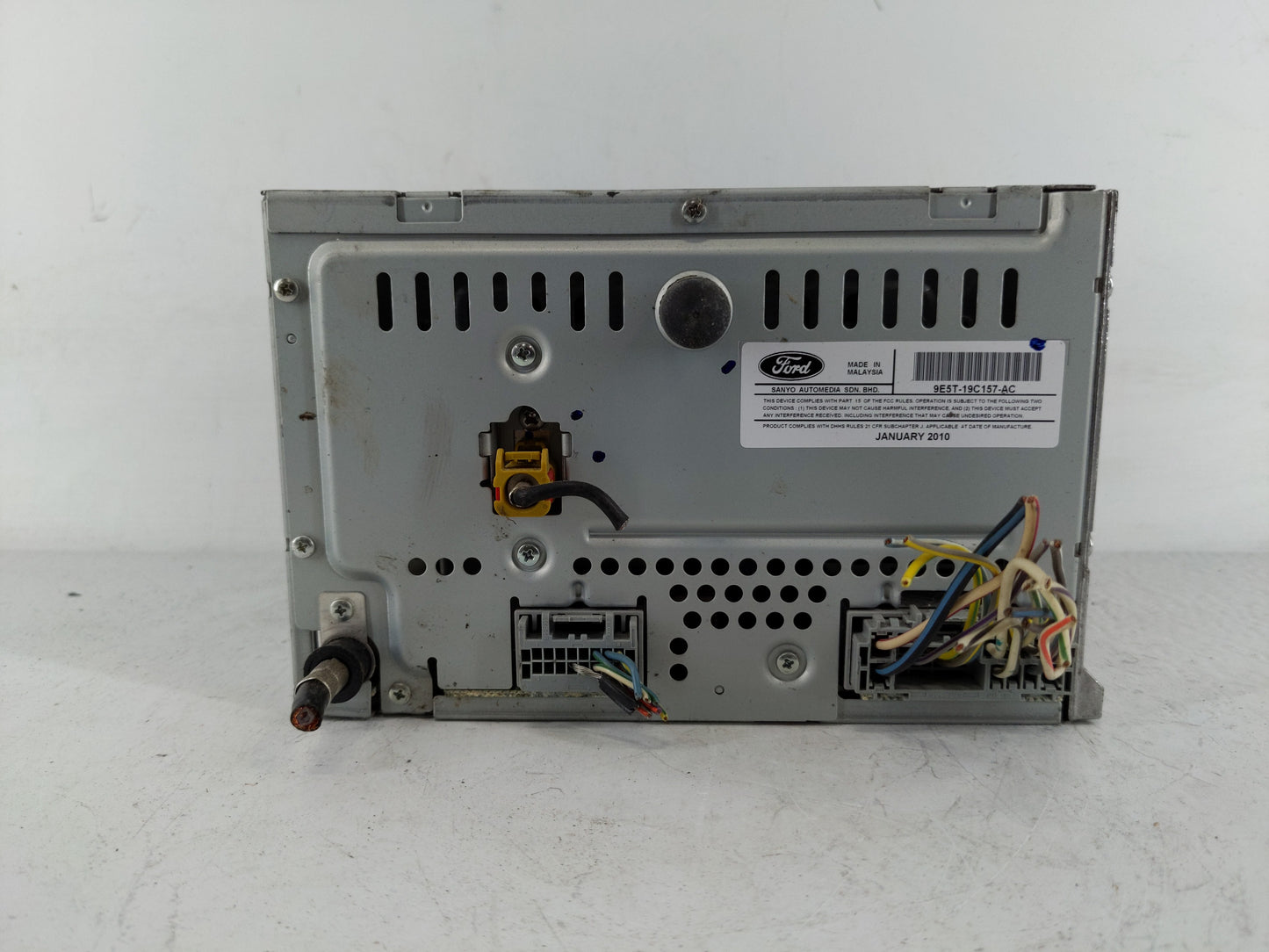 2010 Ford Fusion Radio AM FM Cd Player Receiver Replacement P/N:9E5T-19C157-AC Fits OEM Used Auto Parts - Oemusedautoparts1.