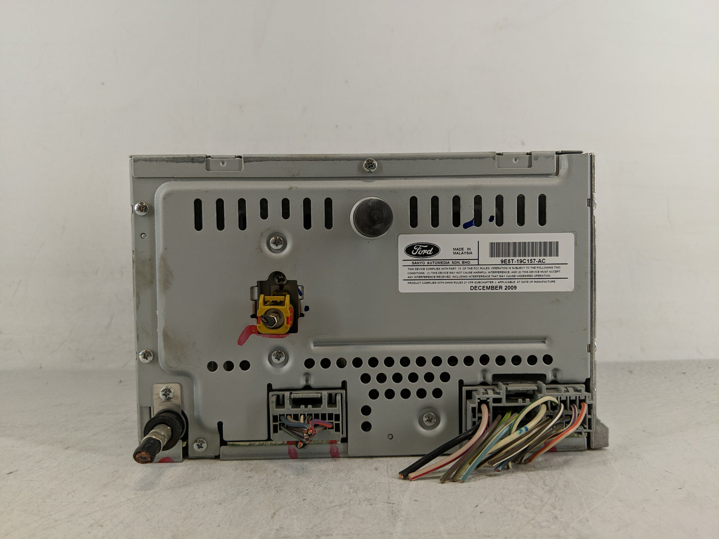 2010 Ford Fusion Radio AM FM Cd Player Receiver Replacement P/N:9E5T-19C157-AC Fits OEM Used Auto Parts - Oemusedautoparts1.