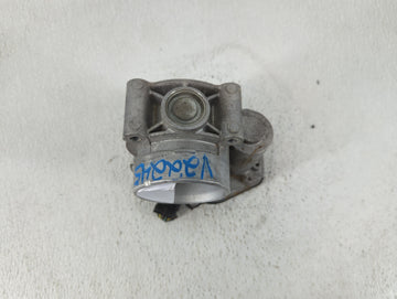 2010-2012 Ford Fusion Throttle Body P/N:9L8E-BC Fits Fits 2009 2010 2011 2012 OEM Used Auto Parts