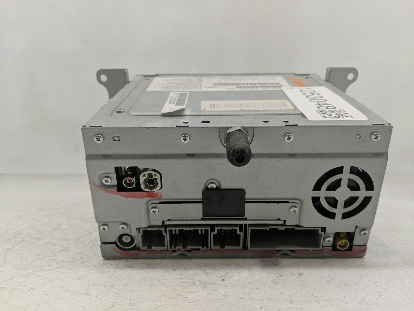 2010 Ford Fusion Radio AM FM Cd Player Receiver Replacement Fits OEM Used Auto Parts - Oemusedautoparts1.com
