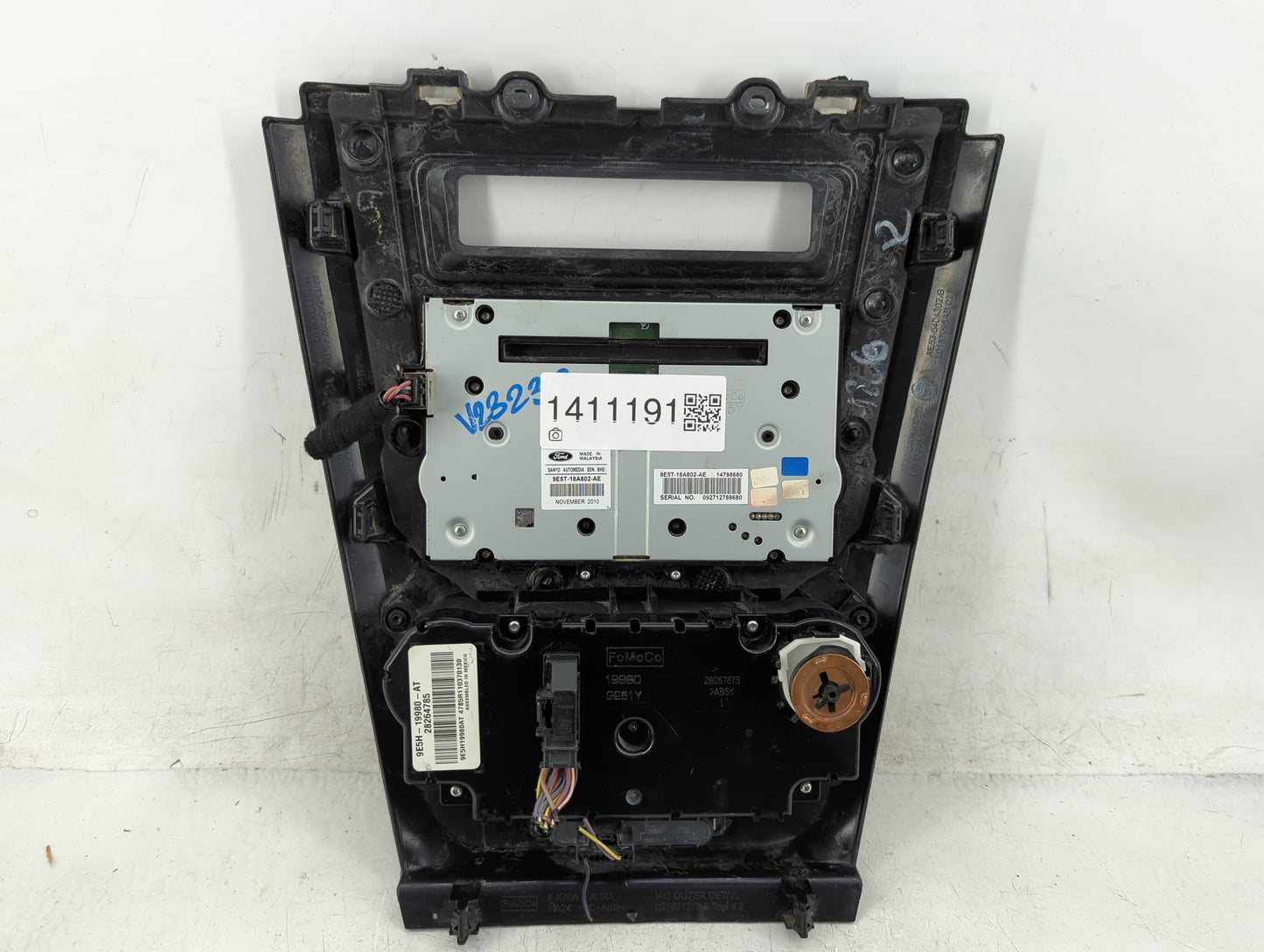 2010 Ford Fusion Radio AM FM Cd Player Receiver Replacement P/N:9E5T-18A802-EA Fits OEM Used Auto Parts - Oemusedautoparts1.