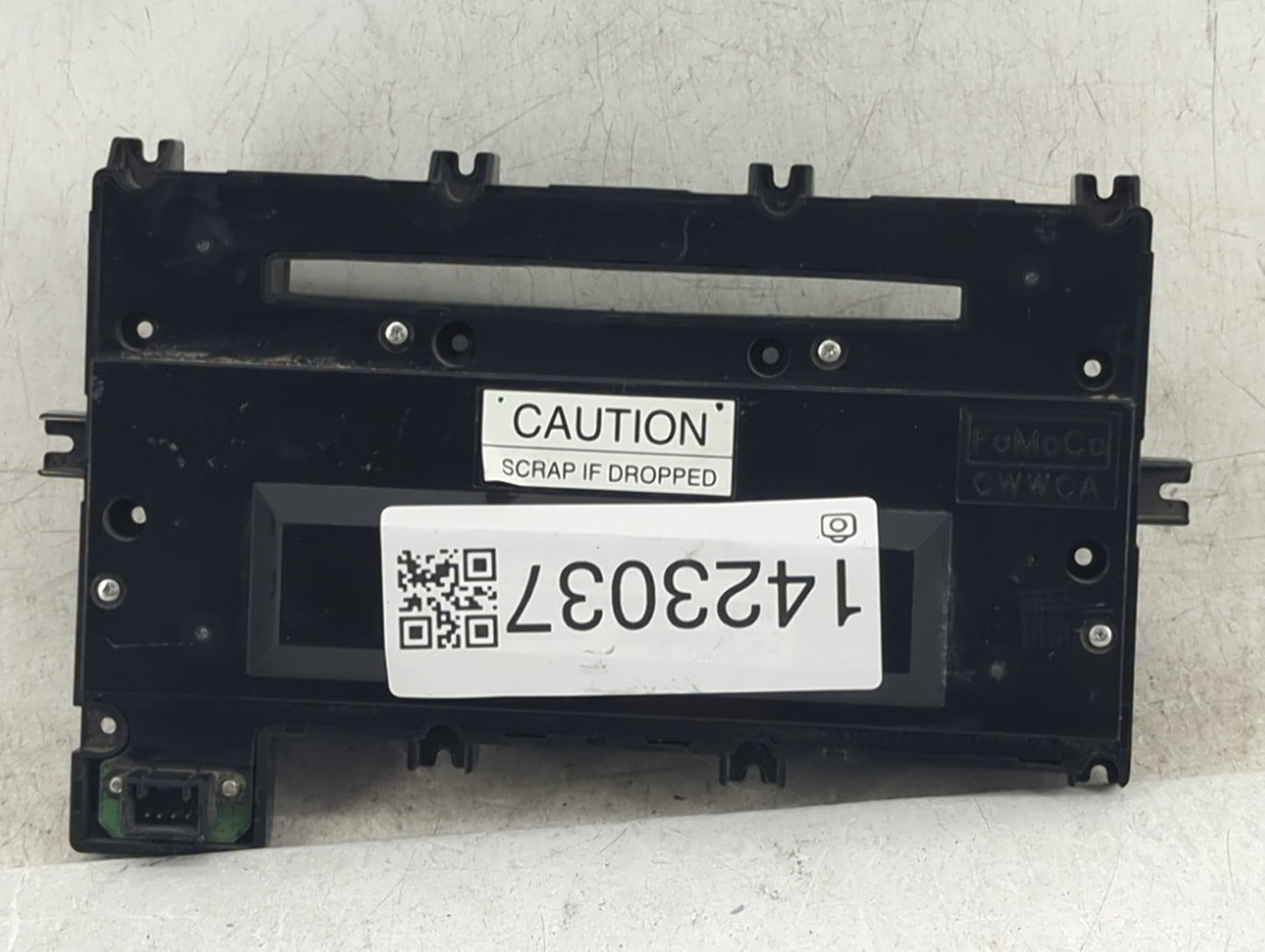 2010 Ford Fusion Radio AM FM Cd Player Receiver Replacement P/N:9E5T-18A802-DA Fits OEM Used Auto Parts - Oemusedautoparts1.