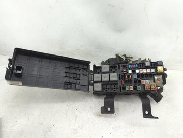2010-2012 Ford Fusion Fusebox Fuse Box Panel Relay Module P/N:6E5T-14A003-AB Fits Fits 2010 2011 2012 OEM Used Auto Parts