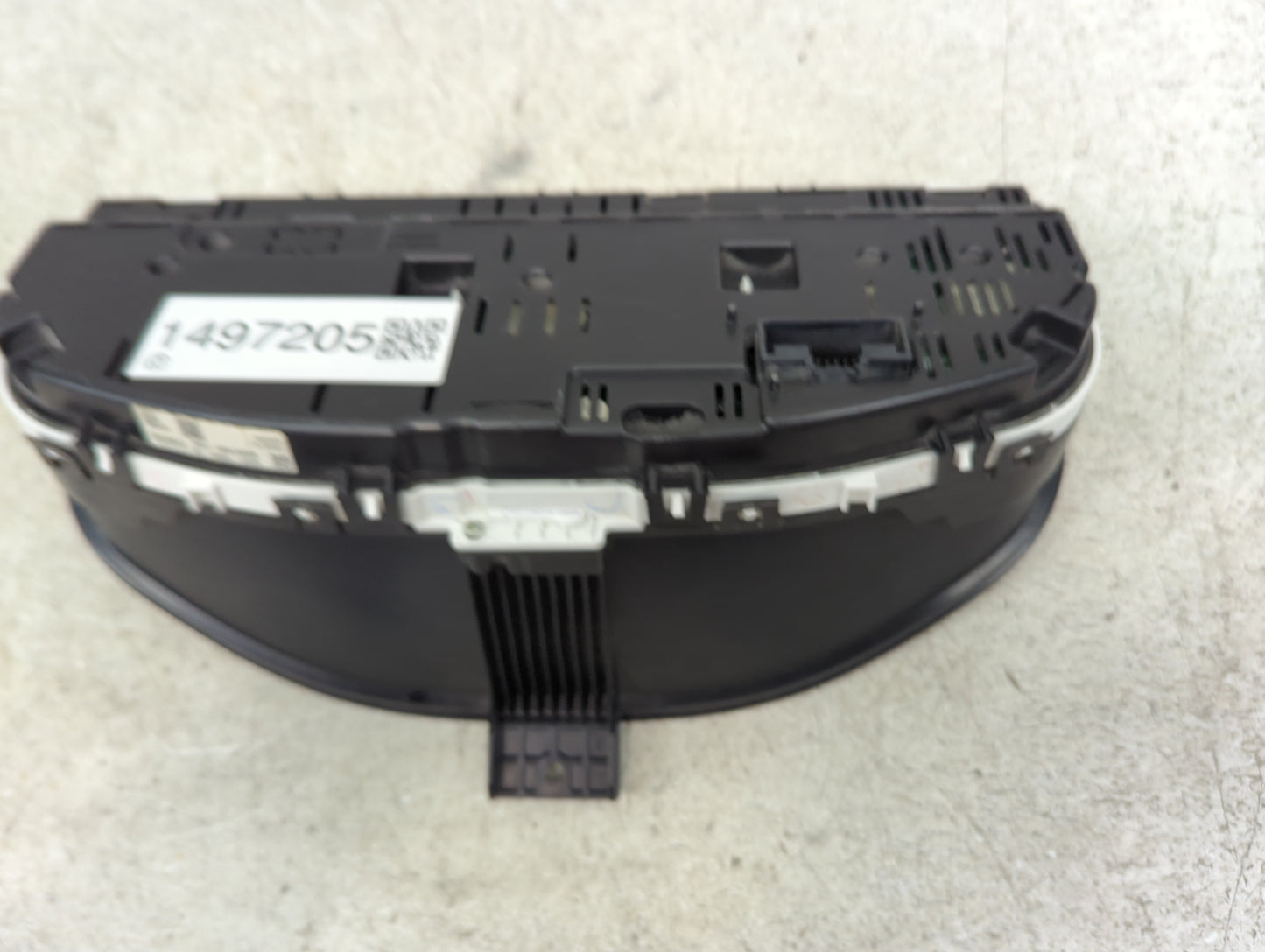 2010 Ford Fusion Instrument Cluster Speedometer Gauges P/N:AE5T-10849-GE MX257450-4165 Miles: Fits OEM Used Auto Parts - Oem