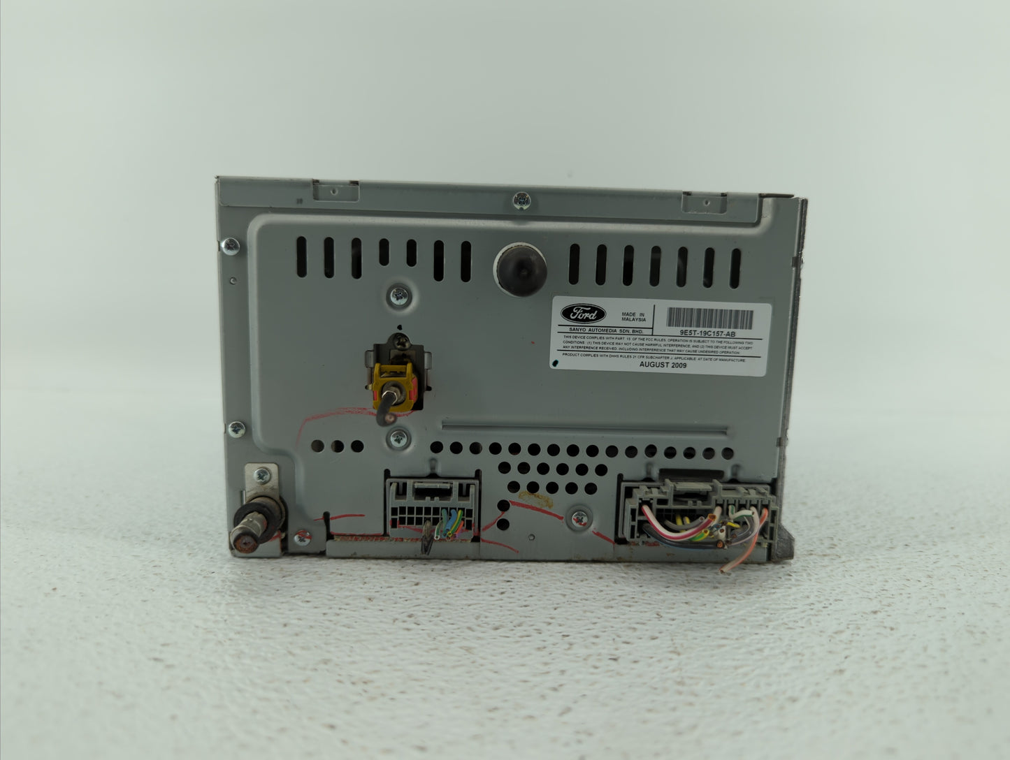 2010-2010 Ford Fusion Am Fm Cd Player Radio Receiver - Oemusedautoparts1.com