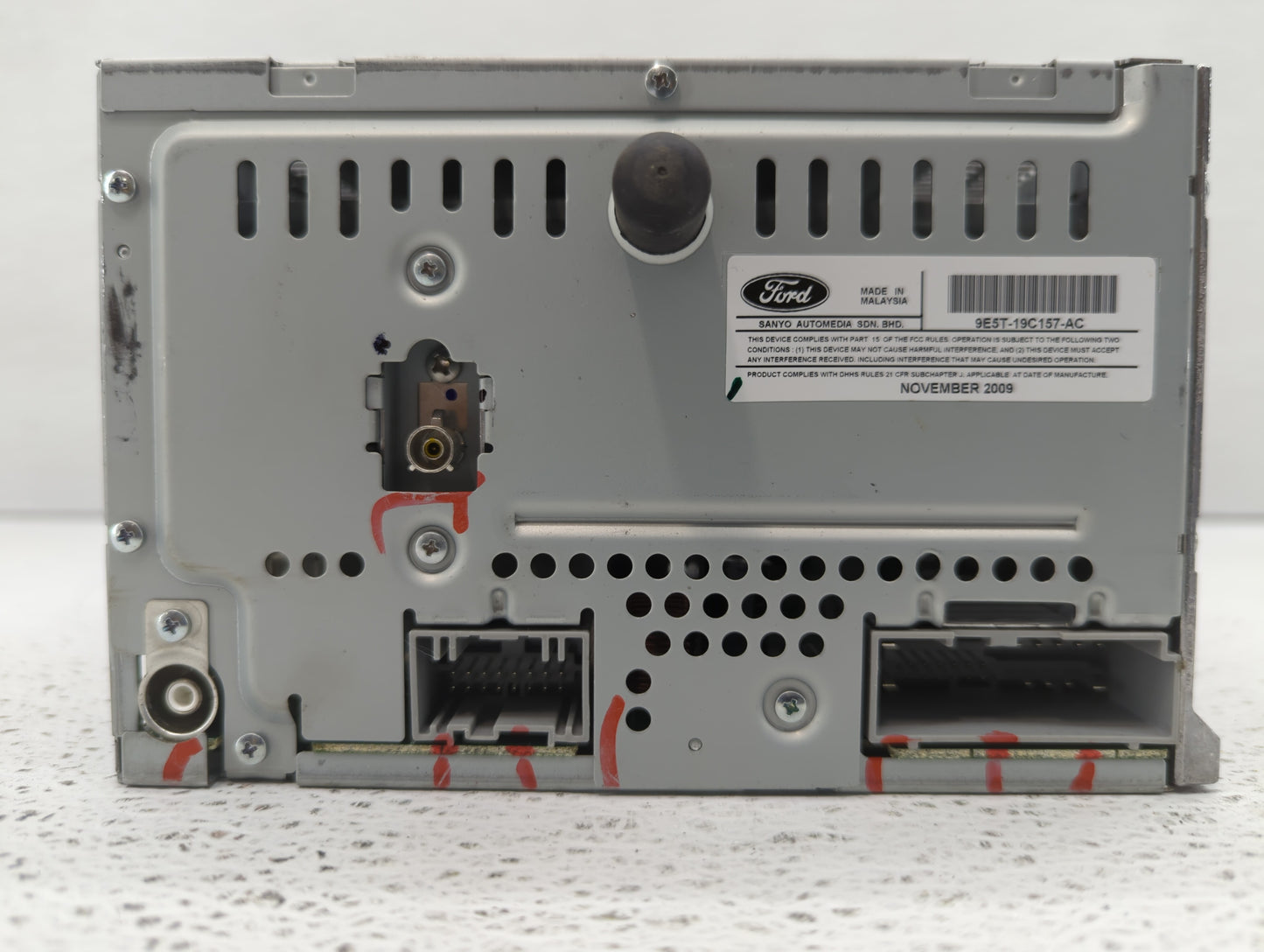 2010-2010 Ford Fusion Am Fm Cd Player Radio Receiver - Oemusedautoparts1.com