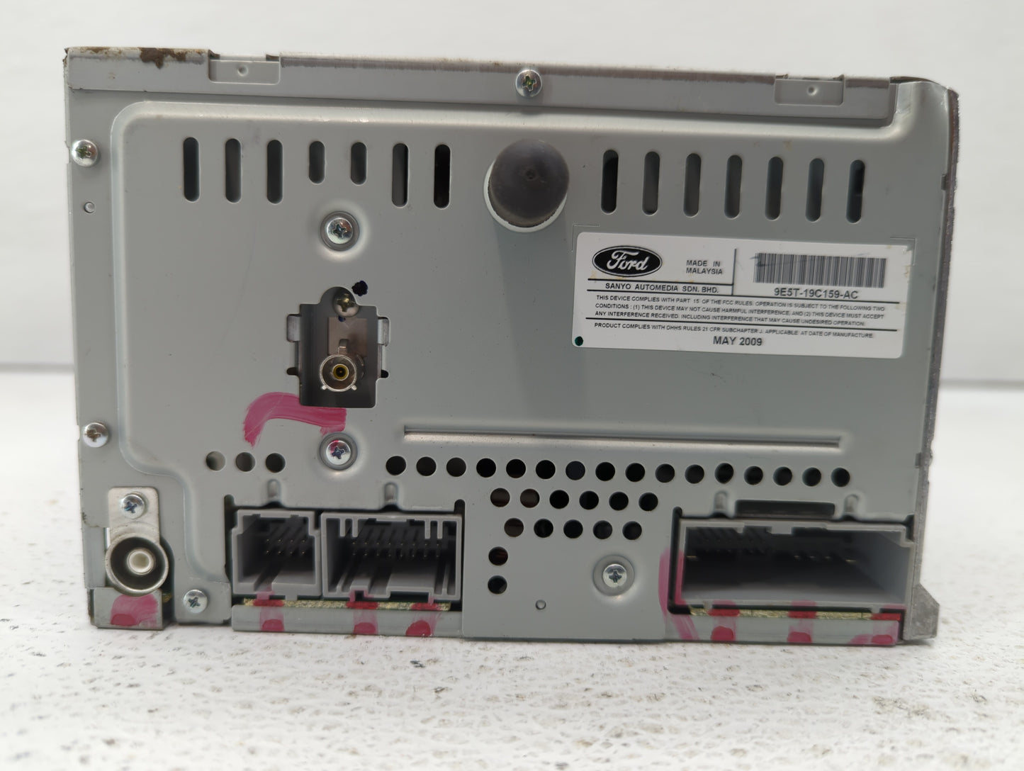 2010-2010 Ford Fusion Am Fm Cd Player Radio Receiver - Oemusedautoparts1.com