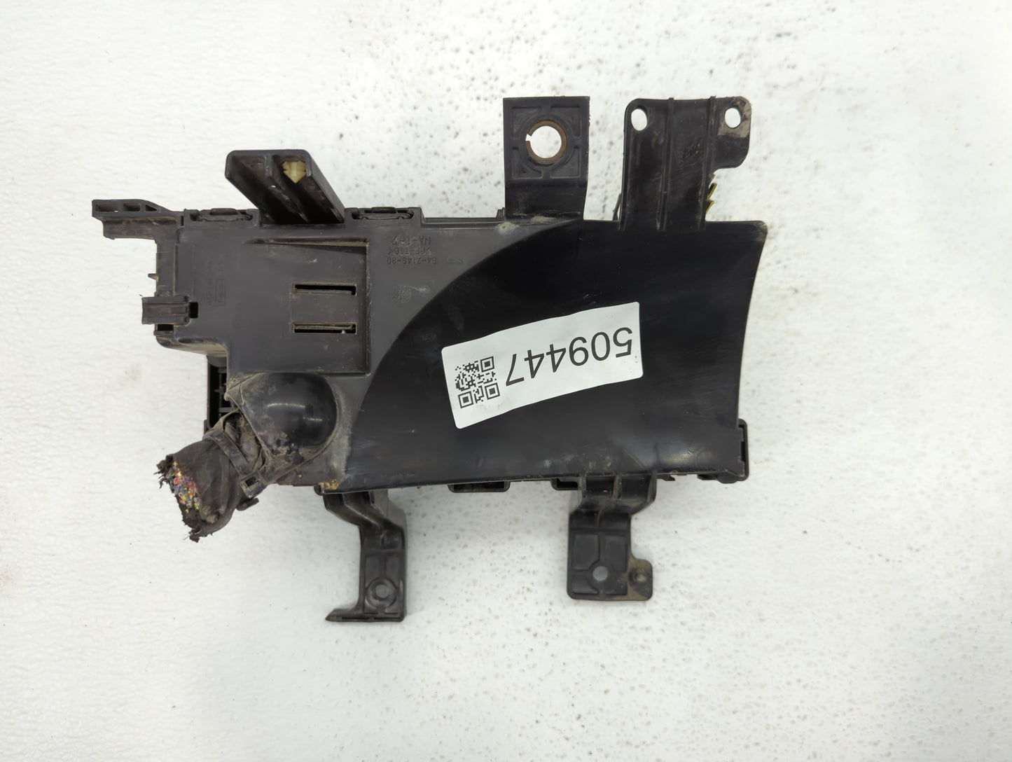 2010-2012 Ford Fusion Fusebox Fuse Box Panel Relay Module P/N:AE5T-14290-C 284B7 5NA0C Fits Fits 2010 2011 2012 OEM Used Aut