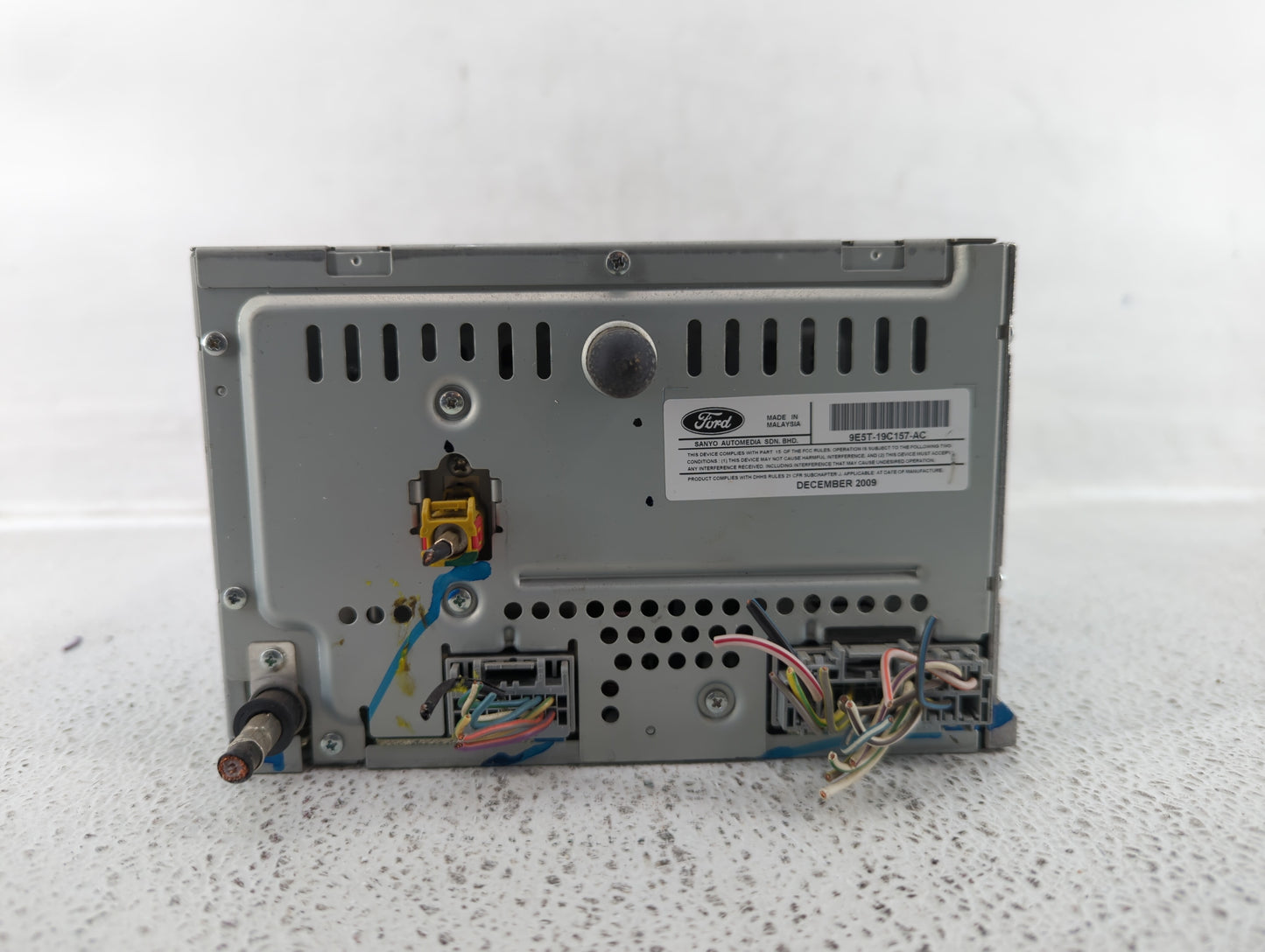 2010 Ford Fusion Radio AM FM Cd Player Receiver Replacement P/N:9E5T-19C157-AC Fits OEM Used Auto Parts - Oemusedautoparts1.