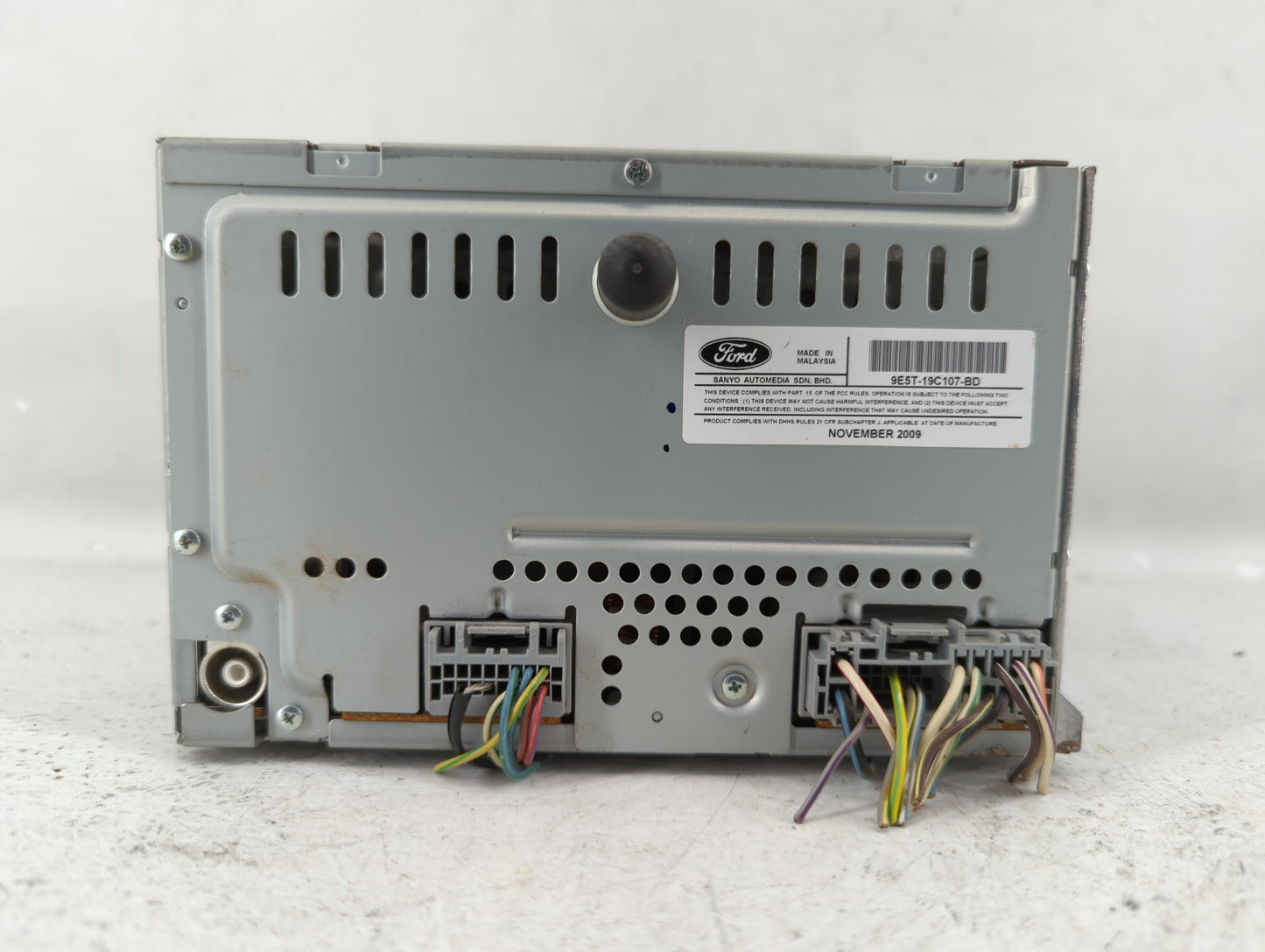 2010-2010 Ford Fusion Am Fm Cd Player Radio Receiver - Oemusedautoparts1.com
