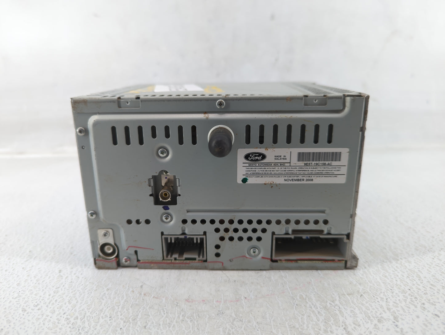 2010-2010 Ford Fusion Am Fm Cd Player Radio Receiver - Oemusedautoparts1.com