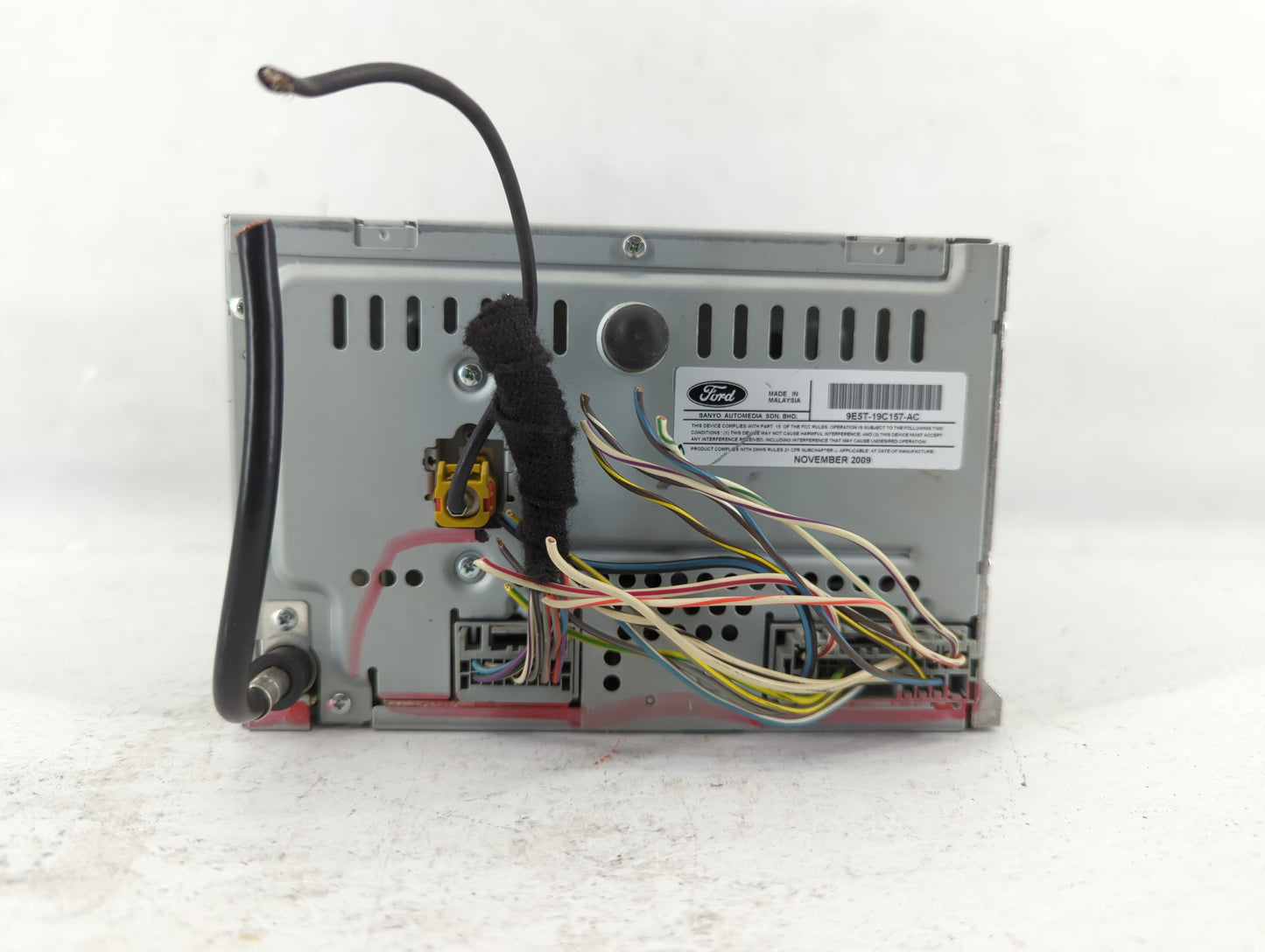 2010-2010 Ford Fusion Am Fm Cd Player Radio Receiver - Oemusedautoparts1.com