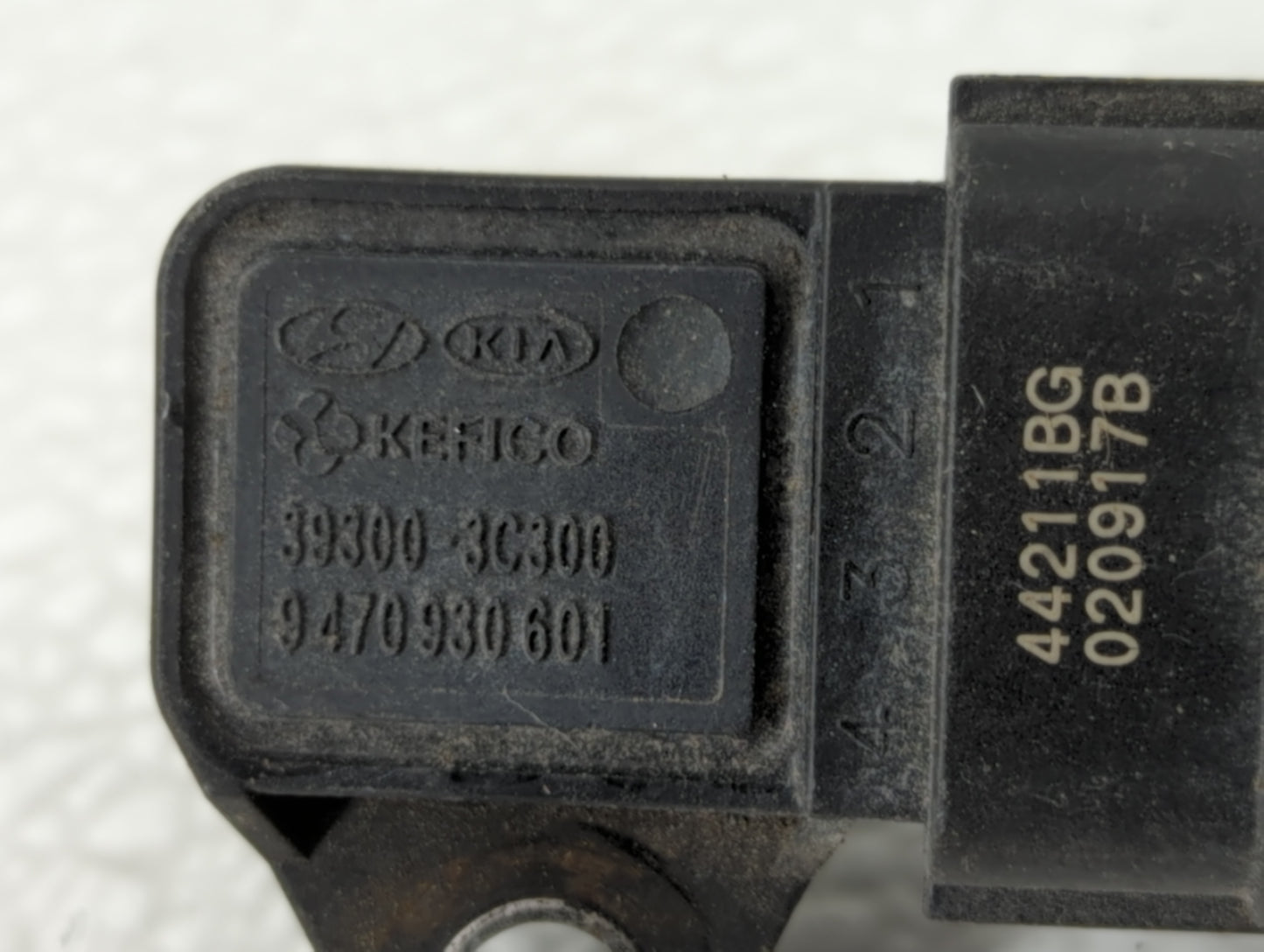 2006-2012 Ford Fusion Mass Air Flow Meter Maf - Oemusedautoparts1.com