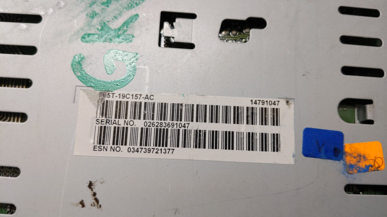 2010-2012 Ford Fusion Radio AM FM Cd Player Receiver Replacement P/N:9E5T-19C159-AD 9E5T-19C157-AC Fits Fits 2010 2011 2012