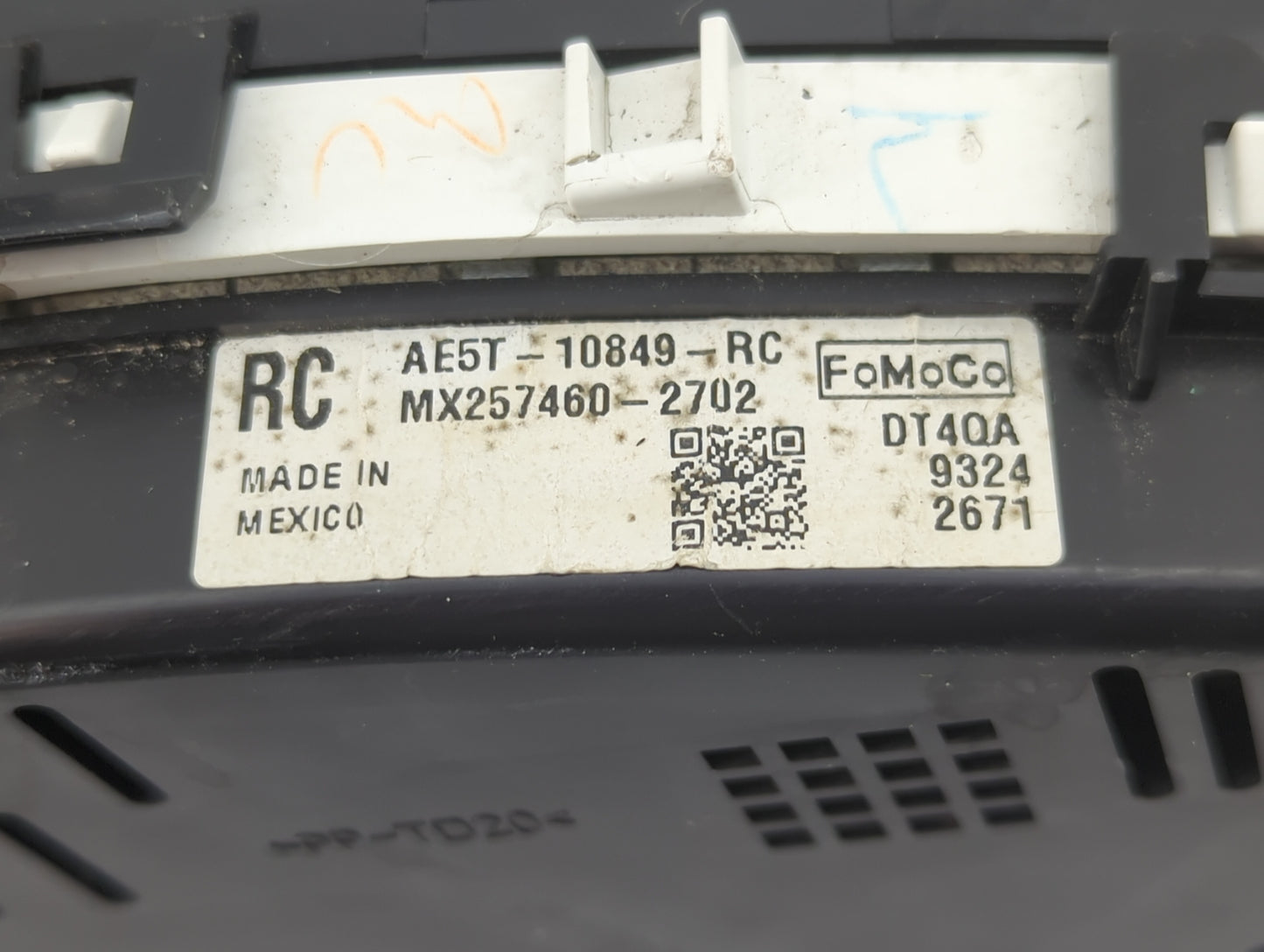 2010 Ford Fusion Instrument Cluster Speedometer Gauges P/N:AE5T-10849-RC Miles:123K Fits OEM Used Auto Parts - Oemusedautopa