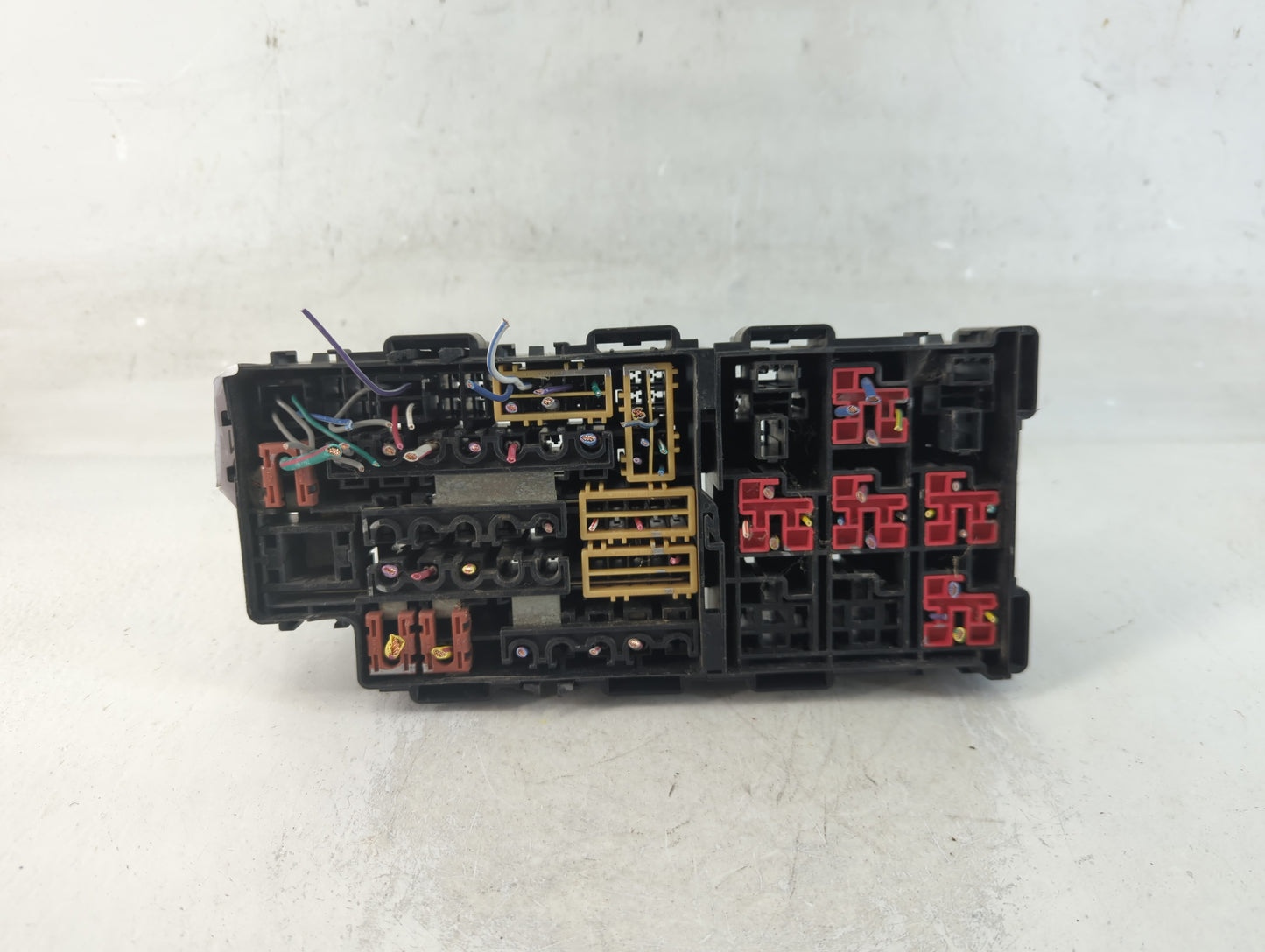 2010-2012 Ford Fusion Fusebox Fuse Box Panel Relay Module Fits Fits 2010 2011 2012 OEM Used Auto Parts - Oemusedautoparts1.c