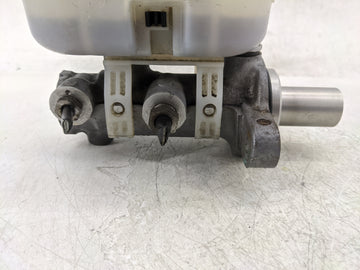 2010-2011 Ford Ranger Brake Master Cylinder
