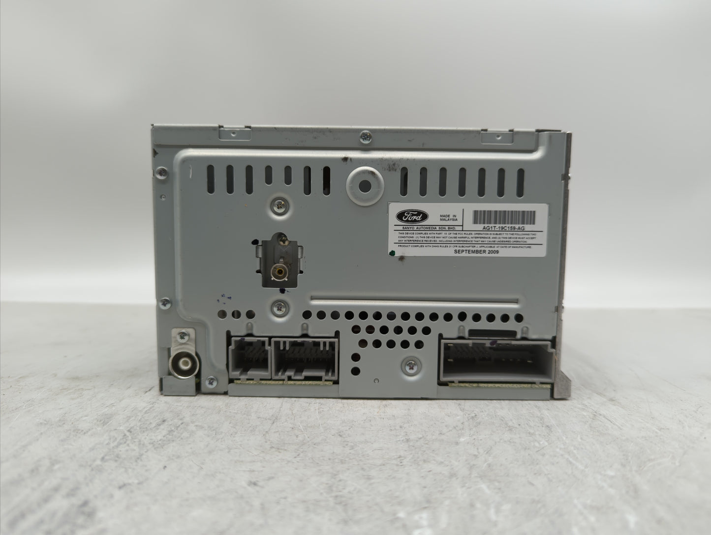 2010 Ford Taurus Radio AM FM Cd Player Receiver Replacement P/N:AG1T-19C159-AG AG1T-19C159-AF Fits OEM Used Auto Parts - Oem