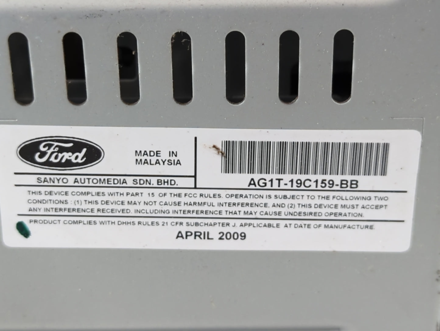 2010-2010 Ford Taurus Am Fm Cd Player Radio Receiver - Oemusedautoparts1.com