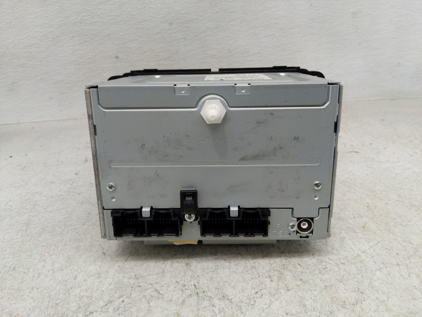 2010-2012 Gmc Acadia Radio AM FM Cd Player Receiver Replacement P/N:25976615 Fits Fits 2010 2011 2012 OEM Used Auto Parts -